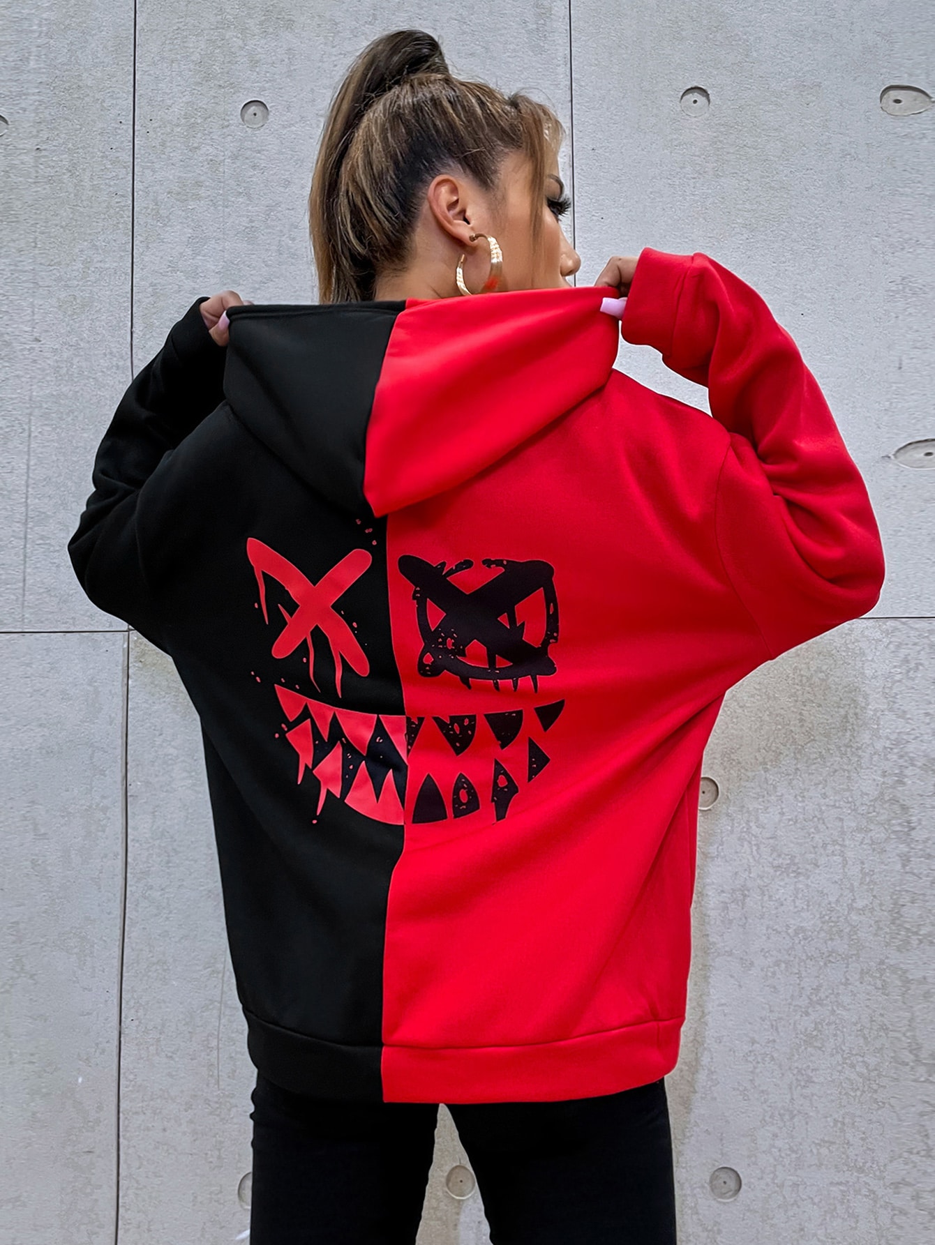 Cartoon Face Print Two Tone Drop Shoulder Drawstring Hoodie