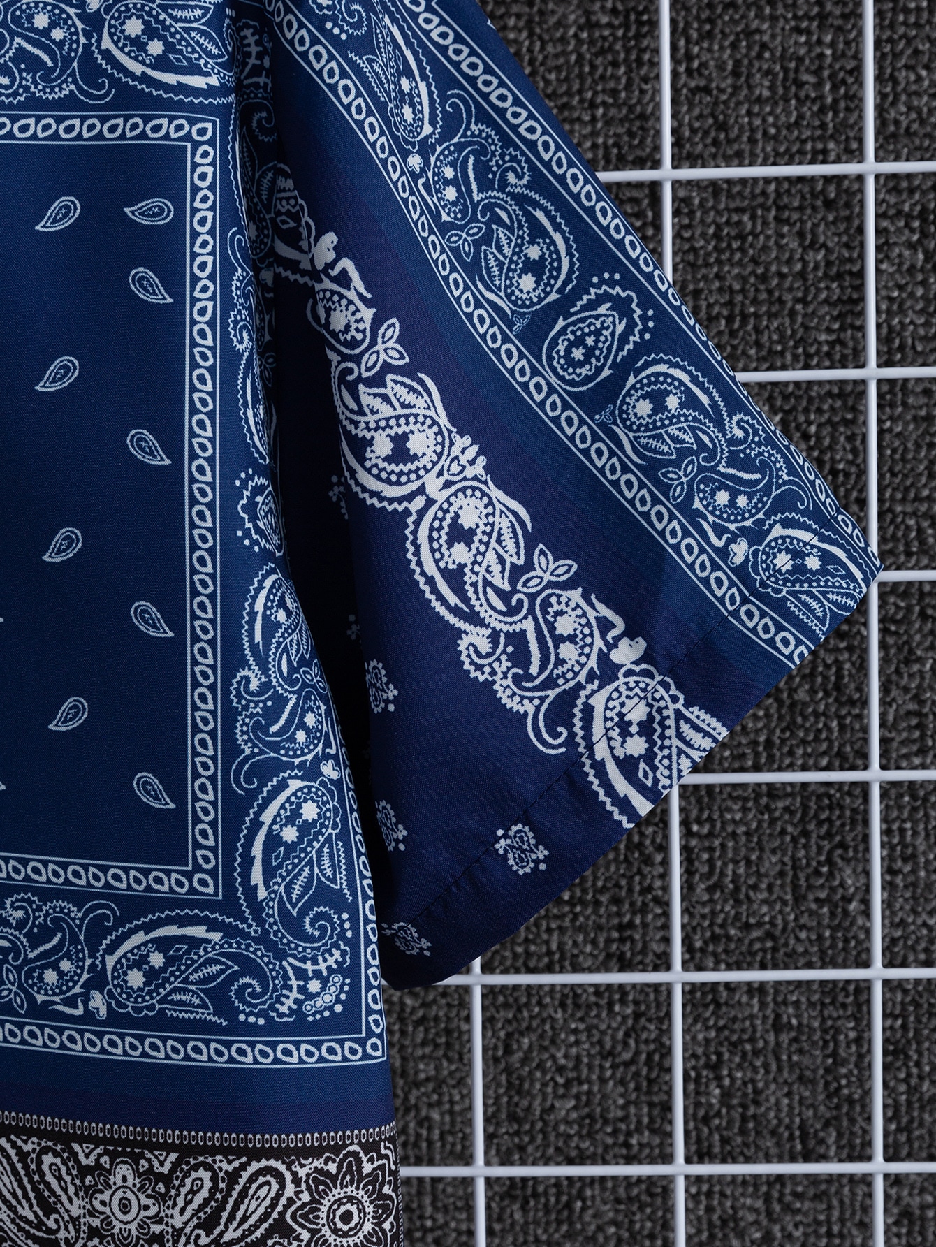Guys Paisley & Scarf Print Shirt Without Tee