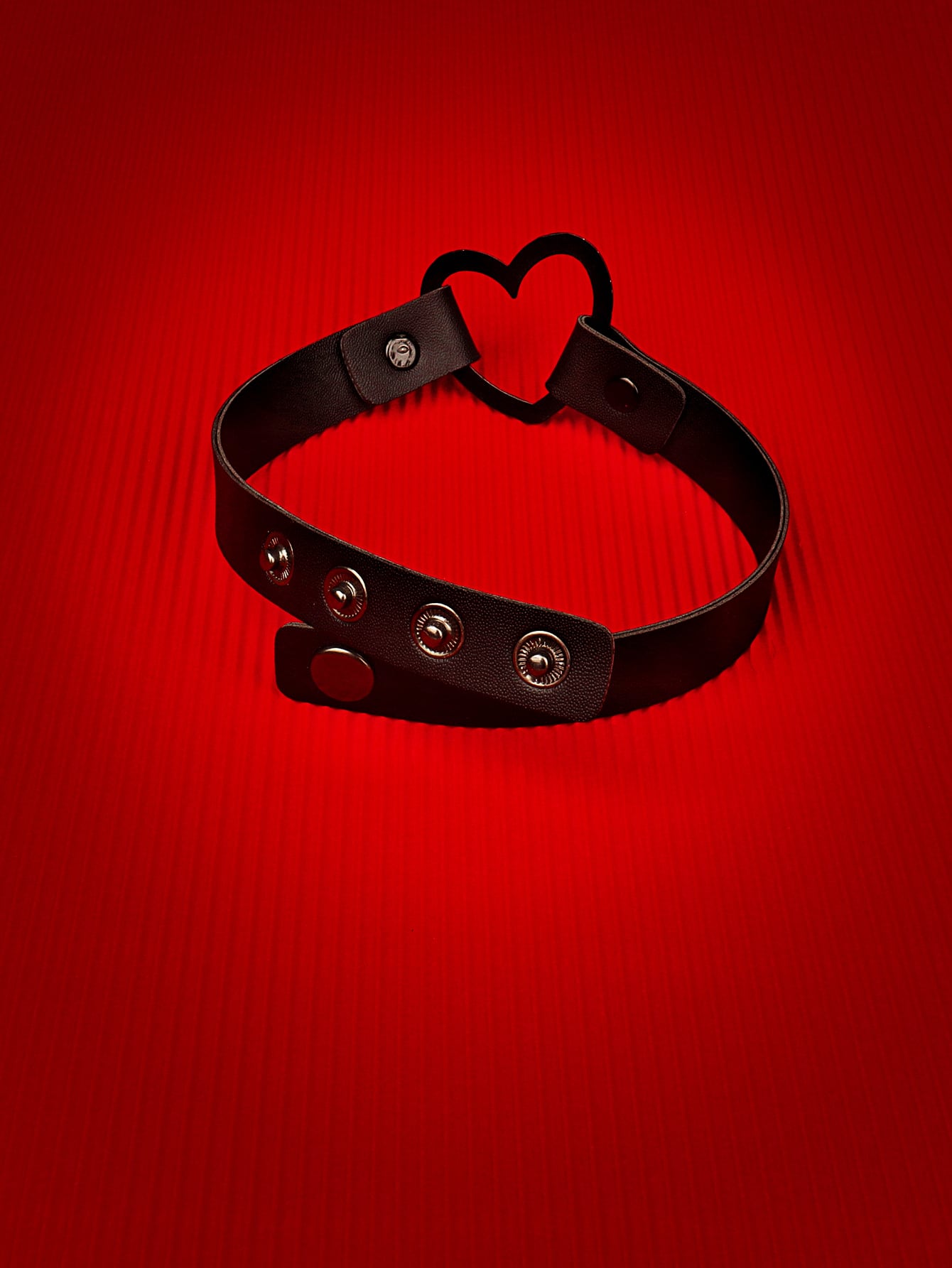 Grunge Punk Heart & Studded Decor Choker