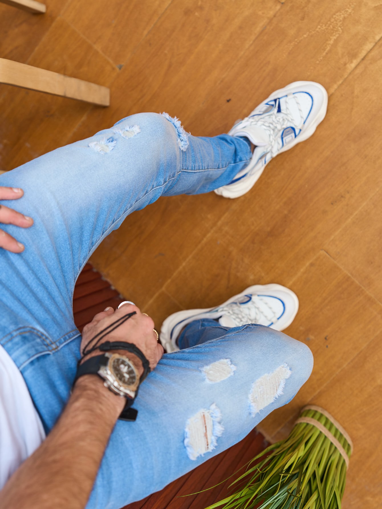 Guys Ripped Frayed Skinny Jeans