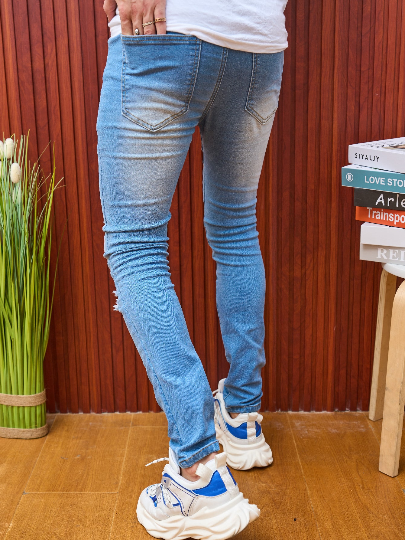 Guys Ripped Frayed Skinny Jeans