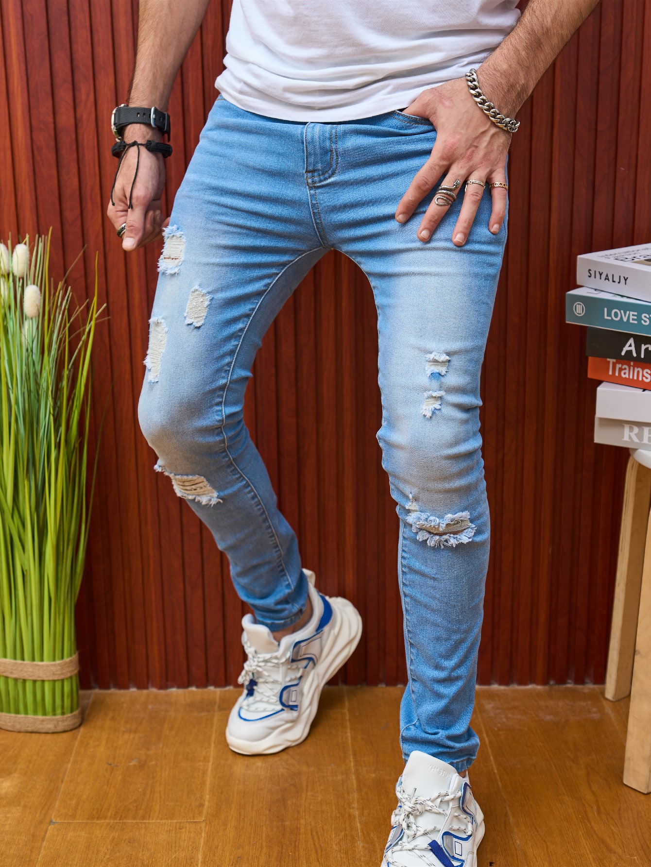 Guys Ripped Frayed Skinny Jeans