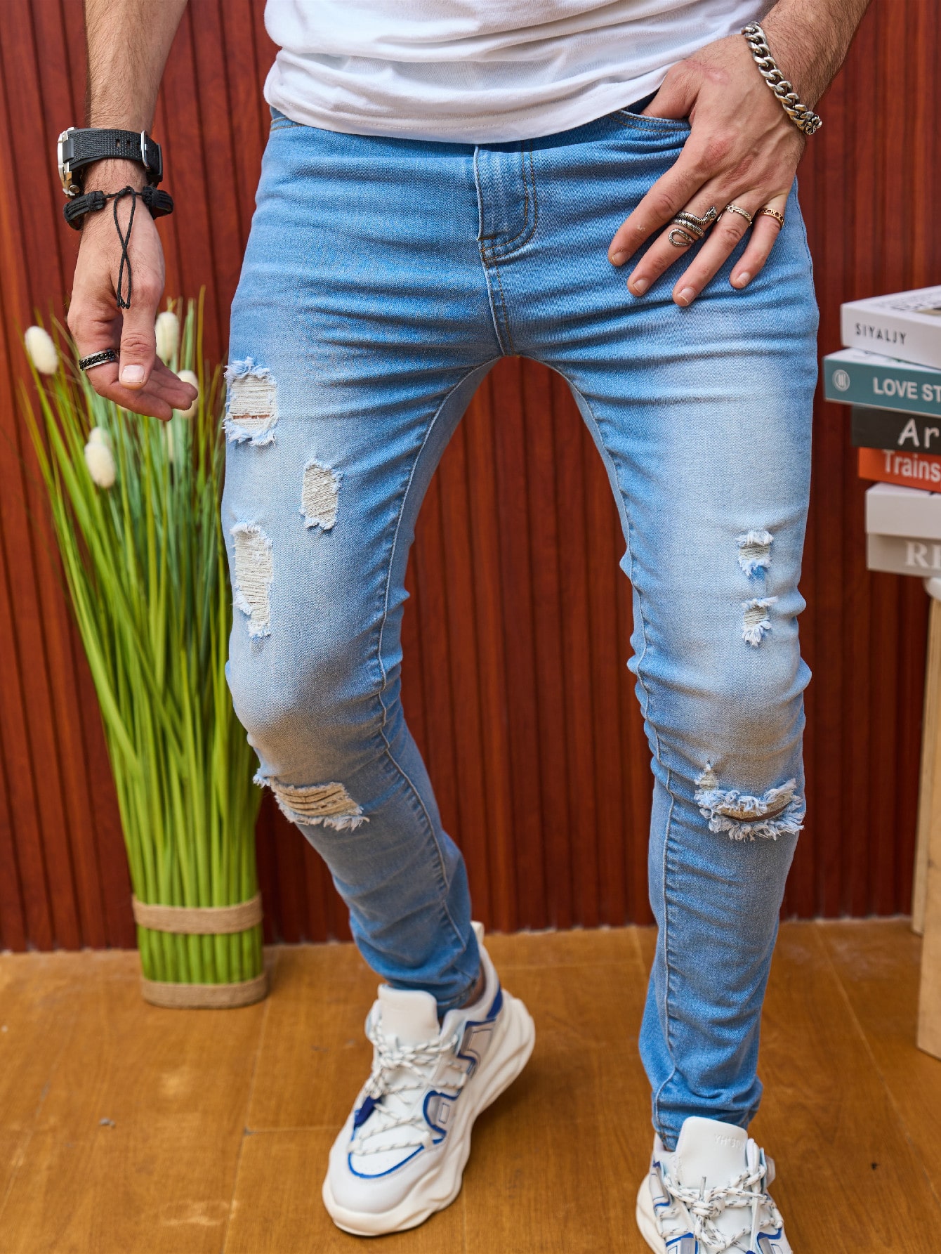 Guys Ripped Frayed Skinny Jeans