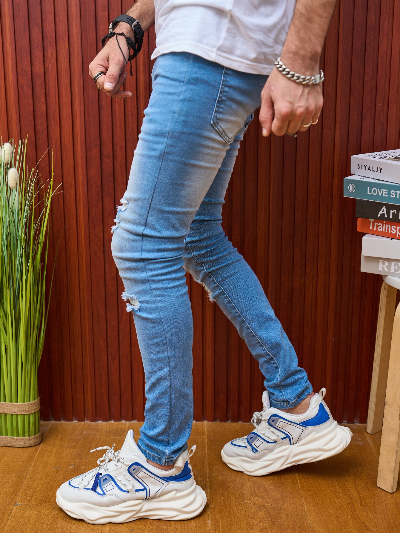 Guys Ripped Frayed Skinny Jeans