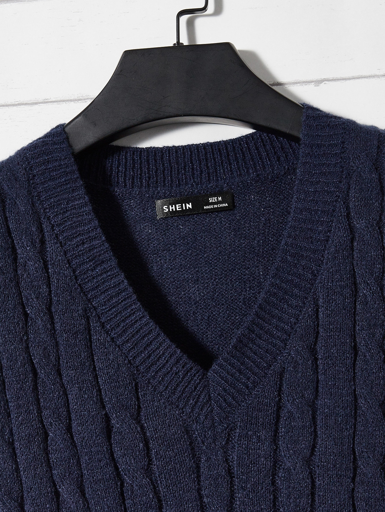 Guys Cable Knit Sweater Vest