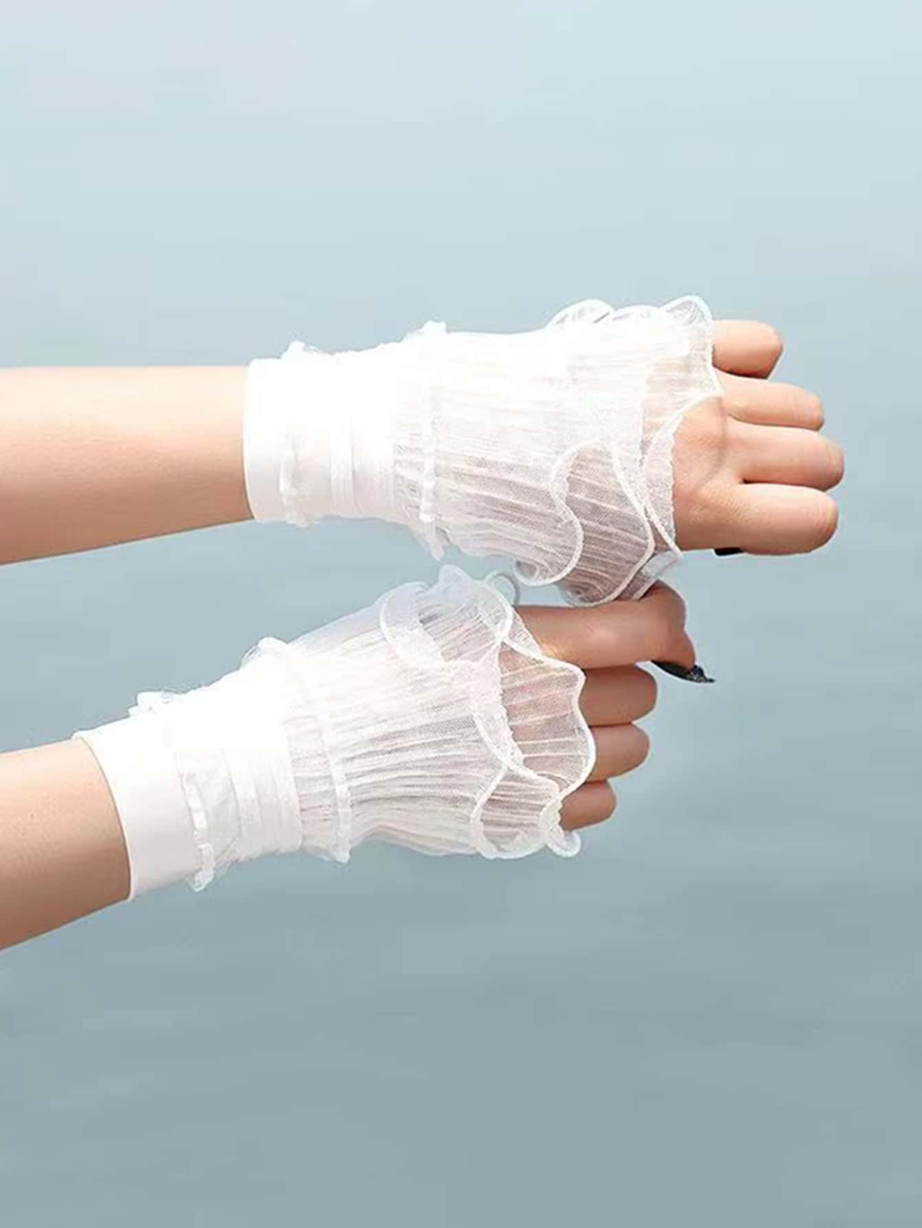 Ruffle Trim Fake Cuffs