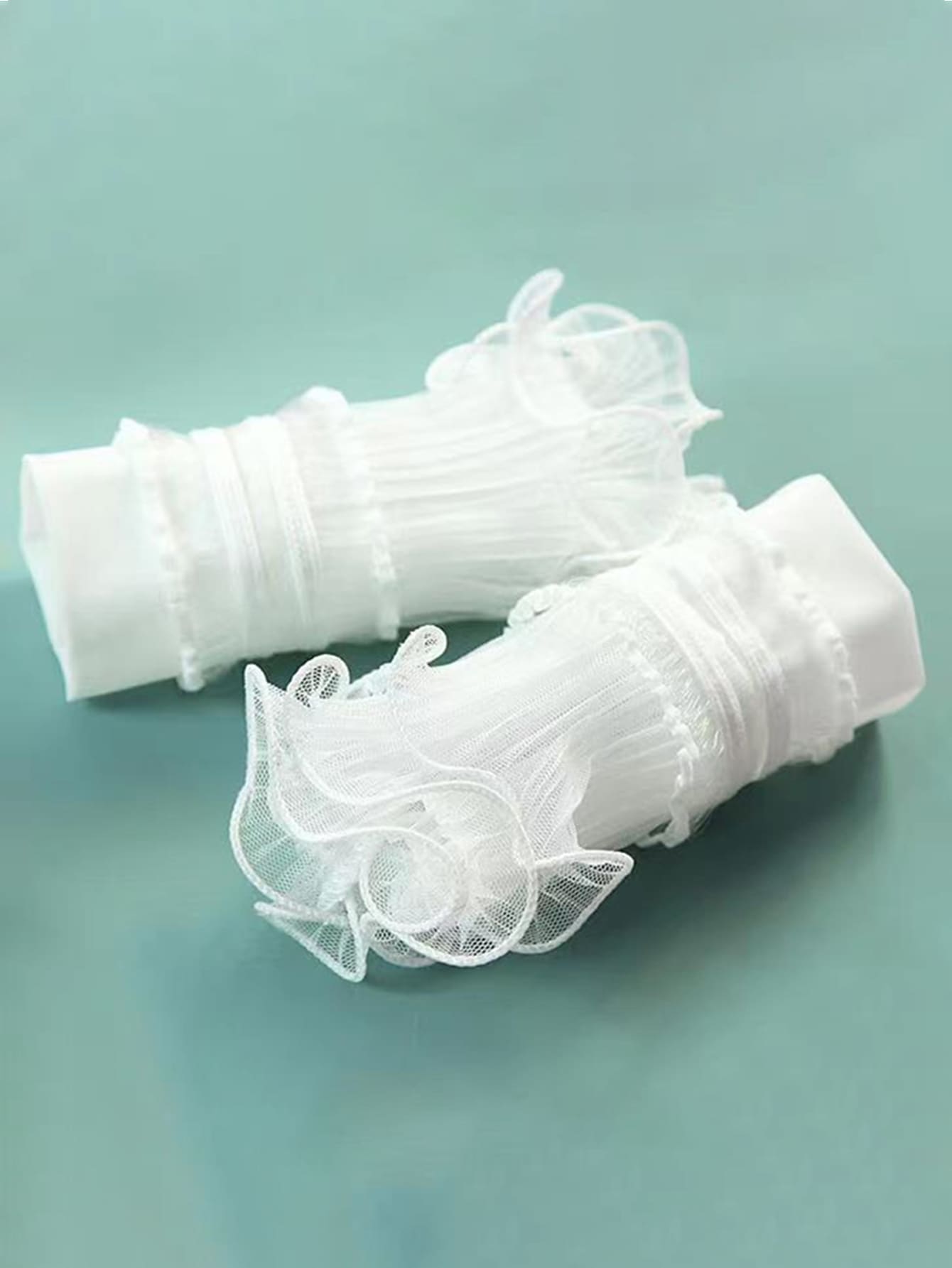 Ruffle Trim Fake Cuffs