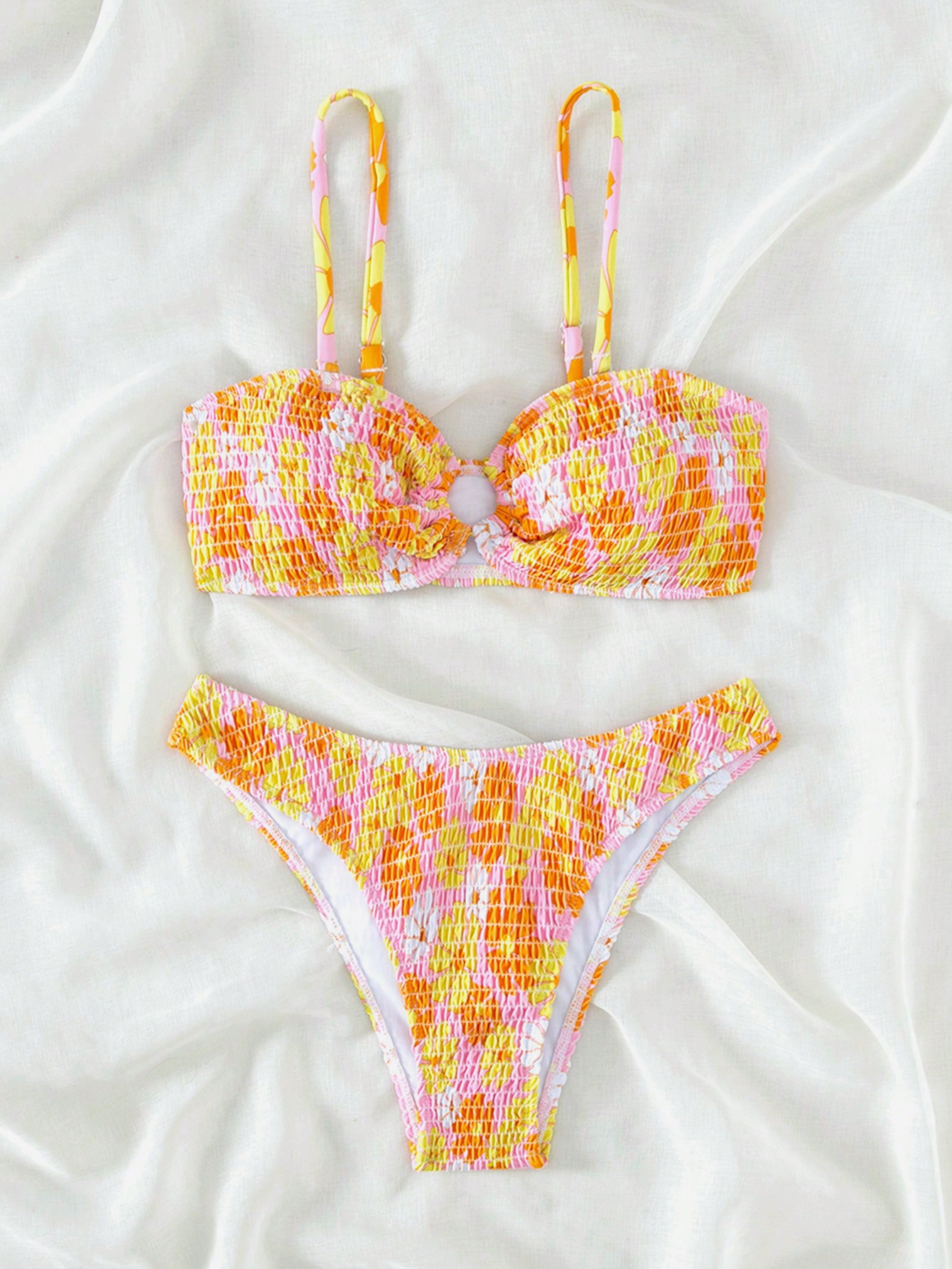Floral Smocked Ring Linked Bikini Set For Summer Beach