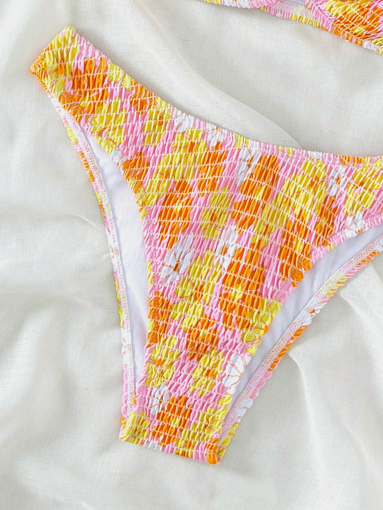 Floral Smocked Ring Linked Bikini Set For Summer Beach