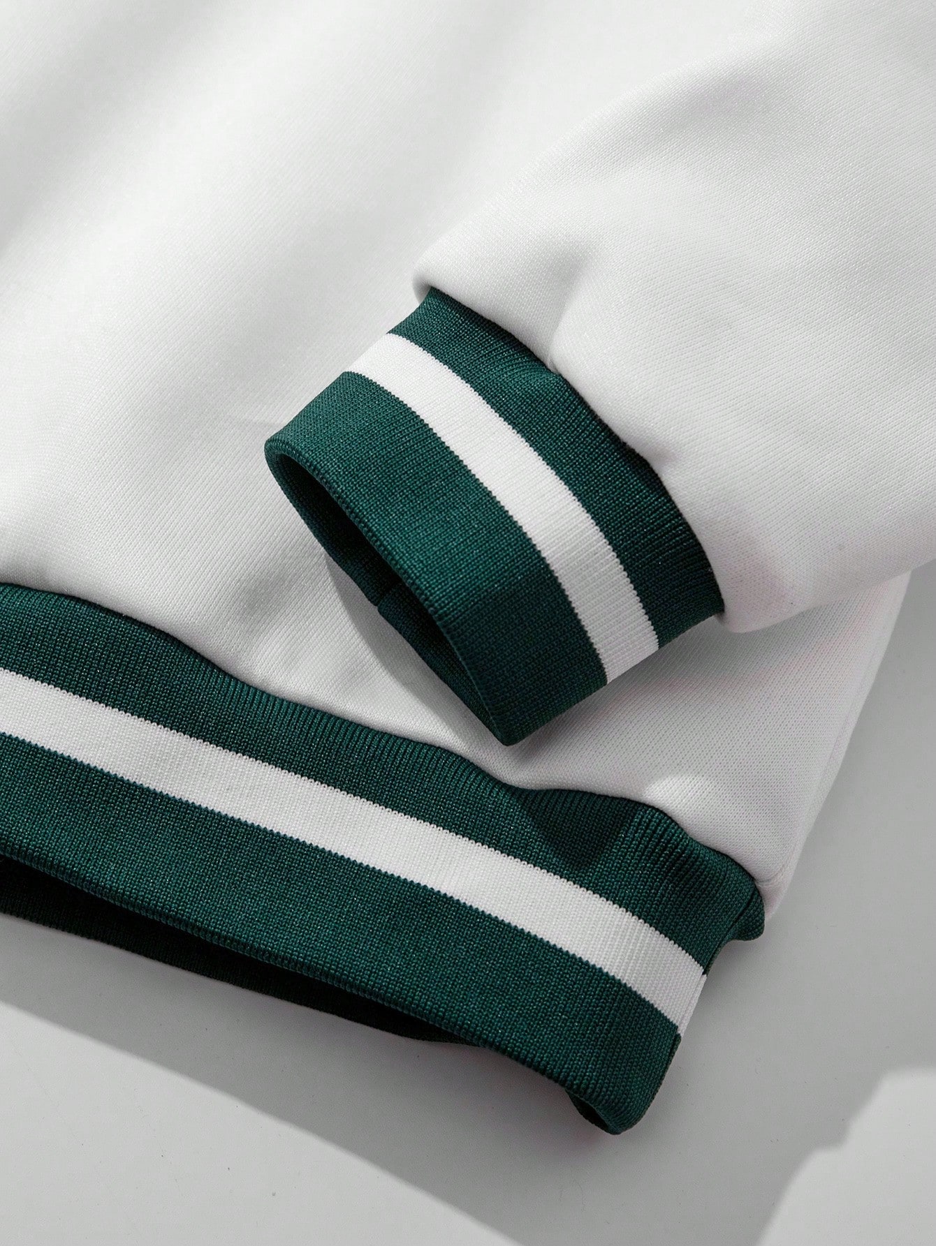 Guys Letter Graphic Striped Trim Thermal Lined Sweatshirt
