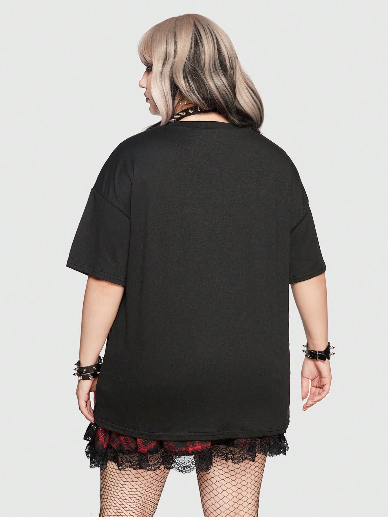Anime Plus Figure & Skull Print Drop Shoulder Tee, School