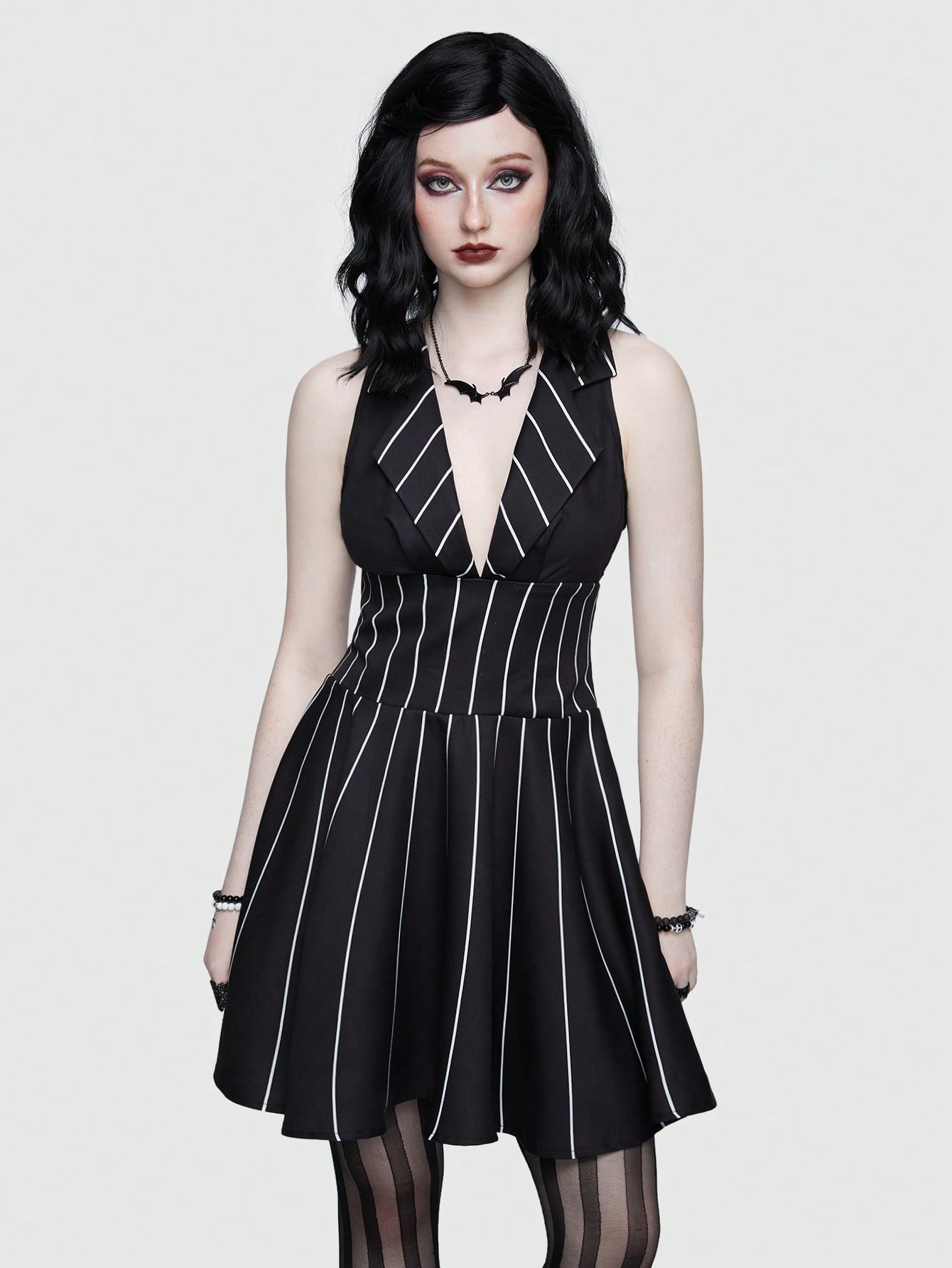 ROMWE Avant Striped Deep V Neck Sleeveless Costume Dress