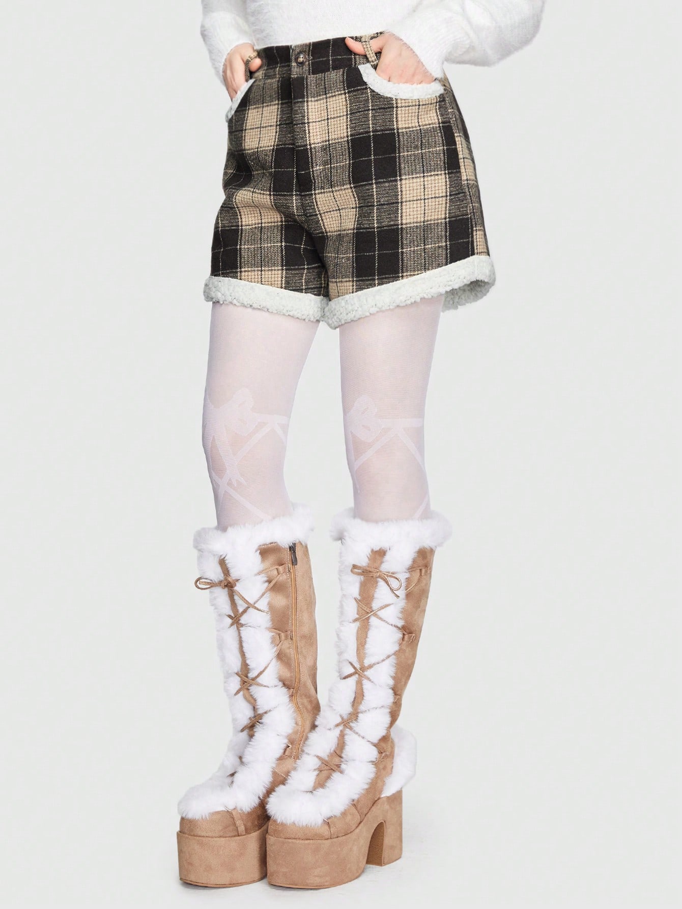 Kawaii Plaid Pattern Teddy Panel Shorts