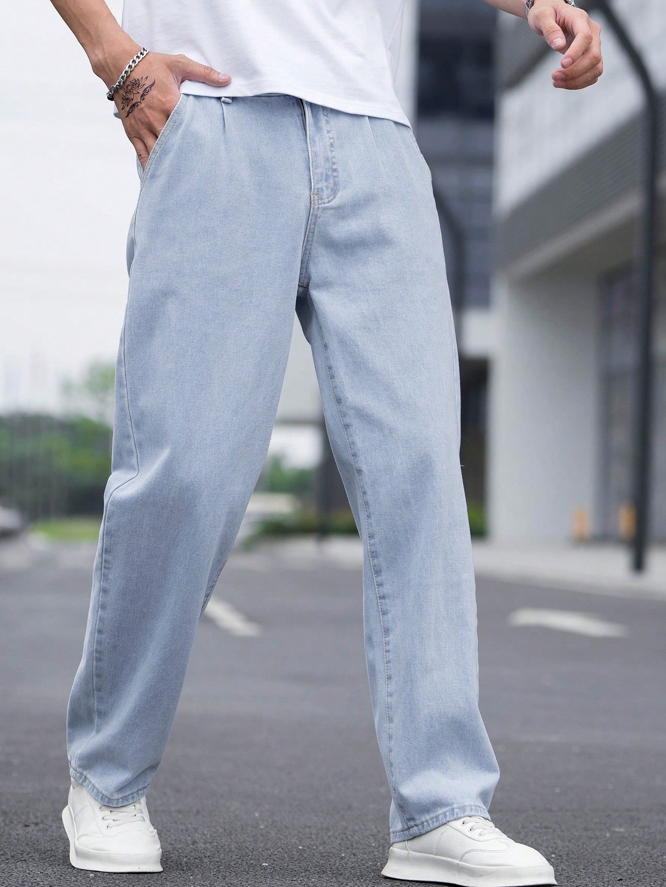 Guys Slant Pocket Loose Fit Jeans