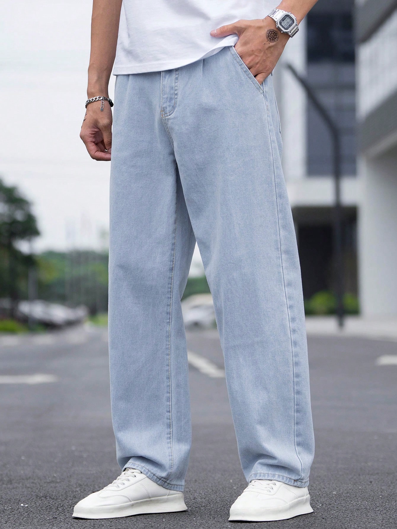 Guys Slant Pocket Loose Fit Jeans