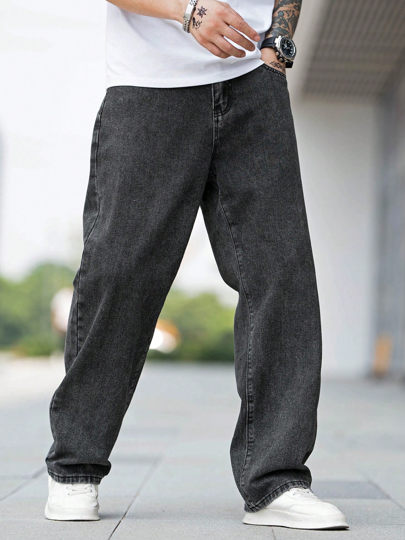 Guys Solid Slant Pocket Jeans