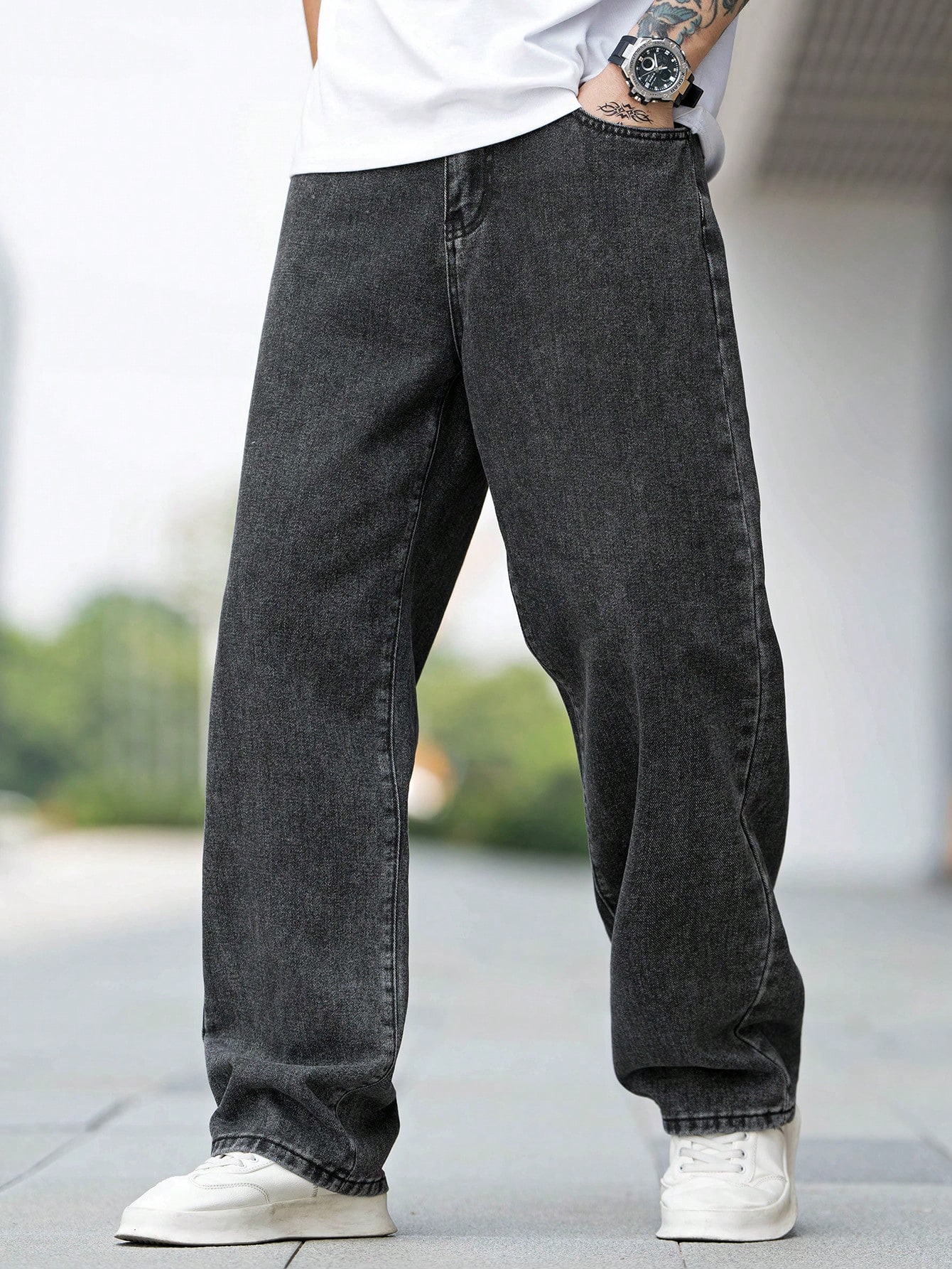 Guys Solid Slant Pocket Jeans