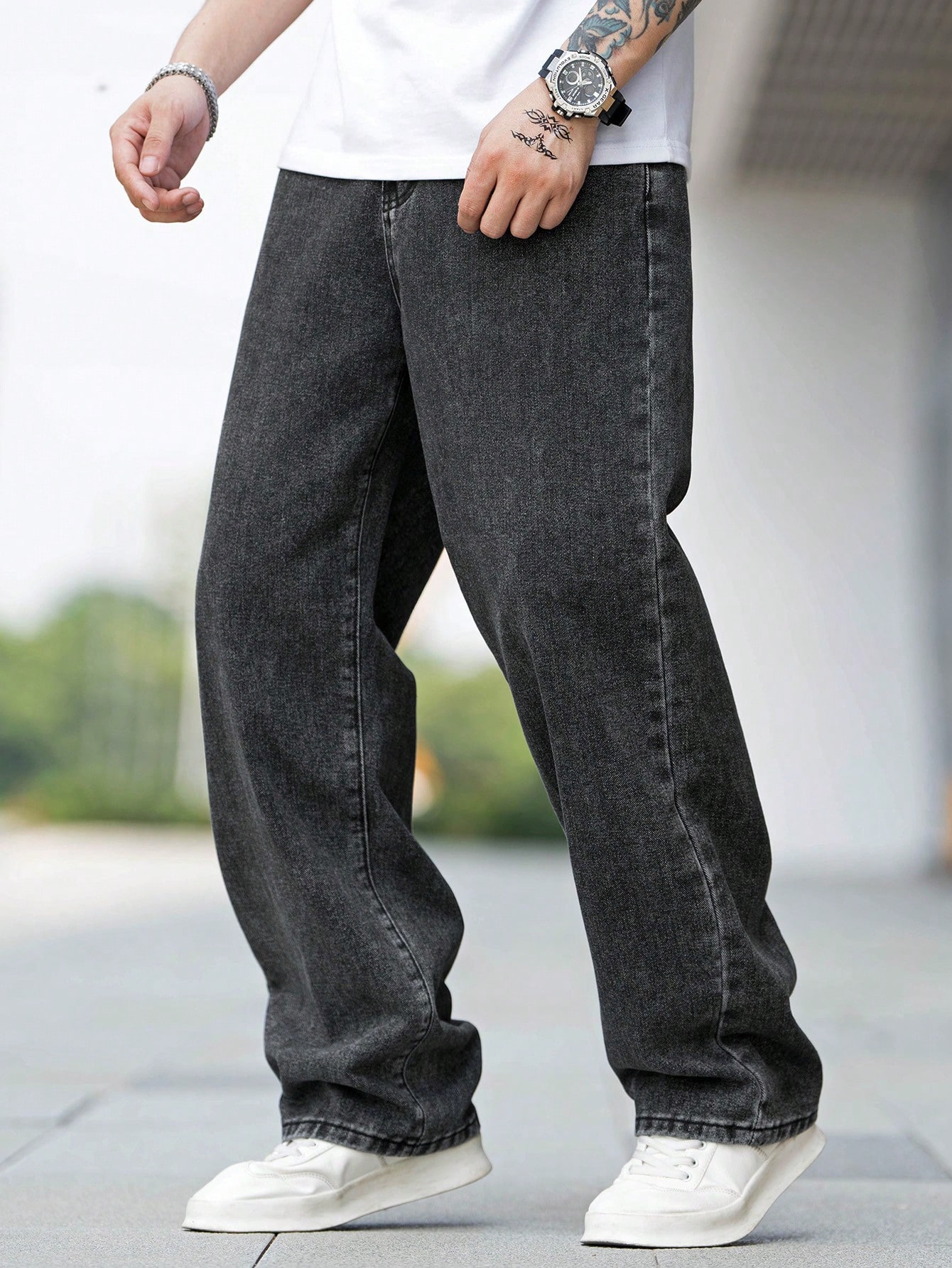 Guys Solid Slant Pocket Jeans