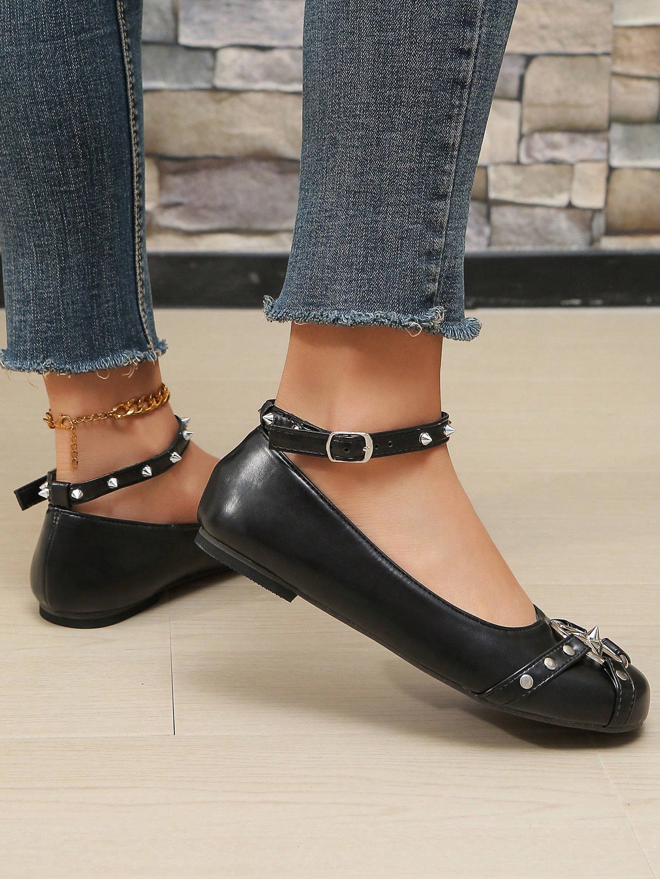 Goth New Arrival Women's Round Toe Casual Flat Shoes With Dark Star & Stud Decoration Fall New Year Holiday Valentines