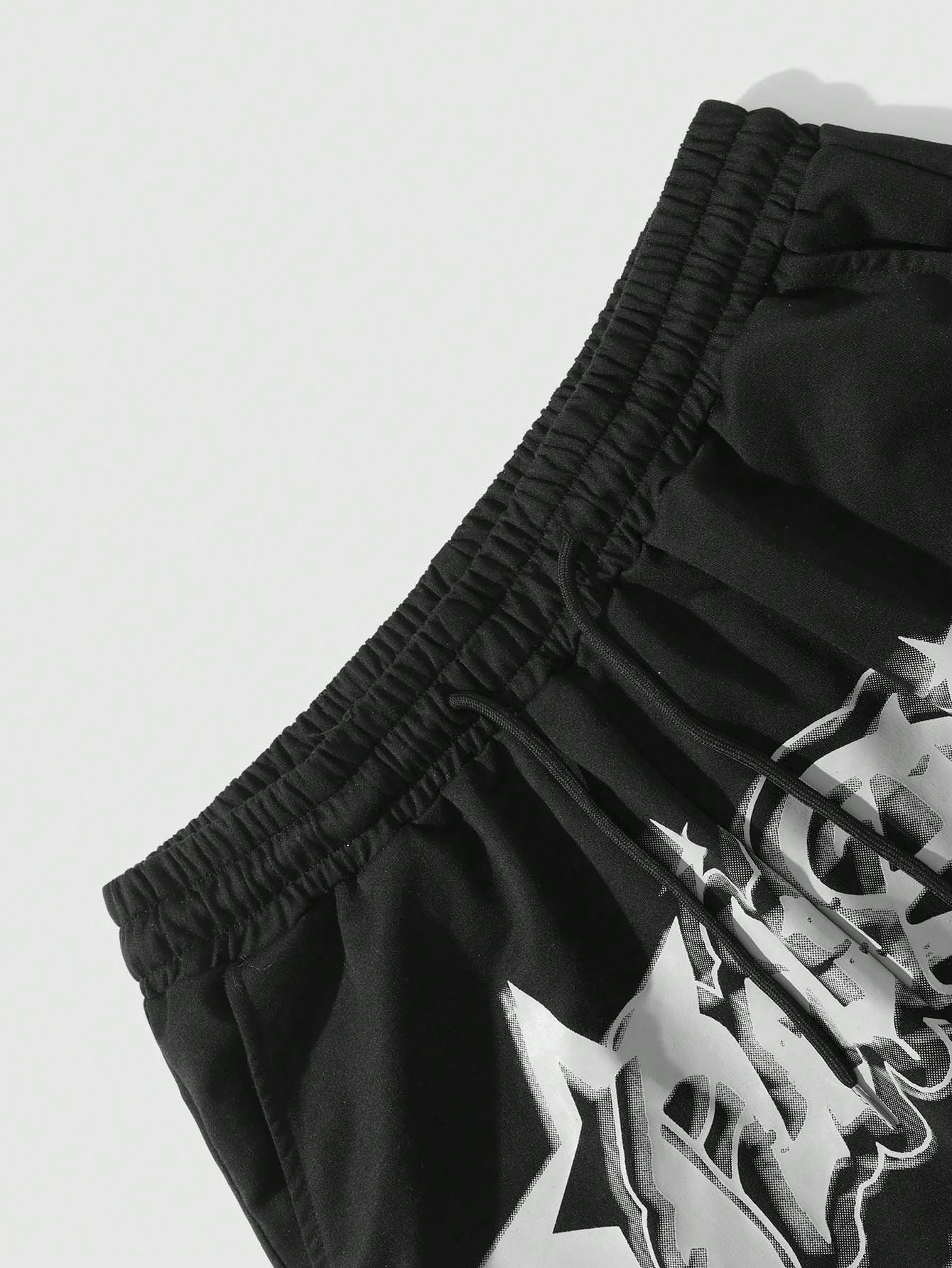 Street Life Men's Star & Letter Print Drawstring Waist Shorts For Summer, School