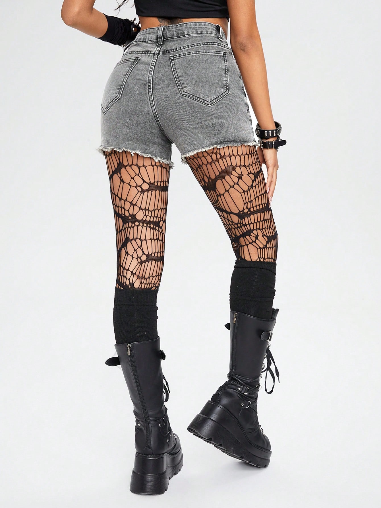 Grunge Punk Women's Eye Print Frayed Hem Denim Shorts