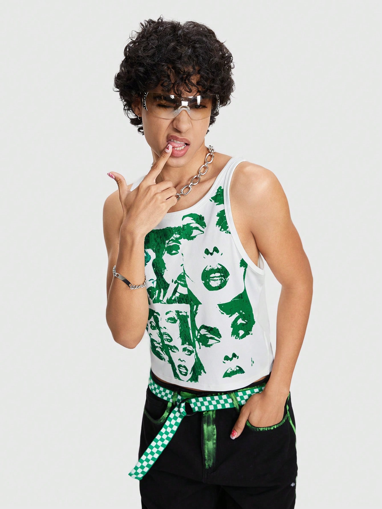 ROMWE Avant Men's Summer Casual Character Printed Round Neck Tank Top