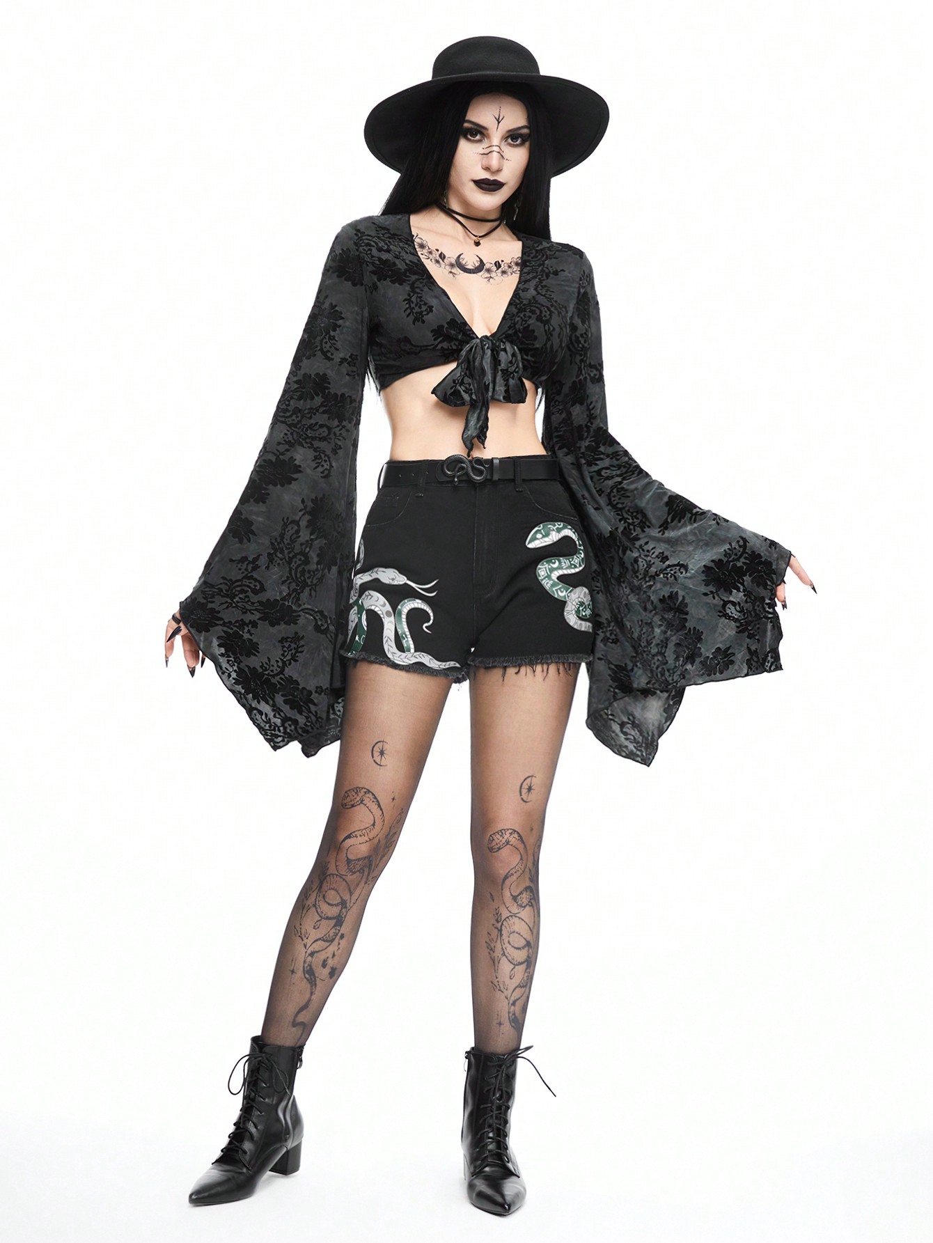 Goth Dark Summer Gothic Green Coiled Snake Printed Denim Shorts For Women, Beach Vacation