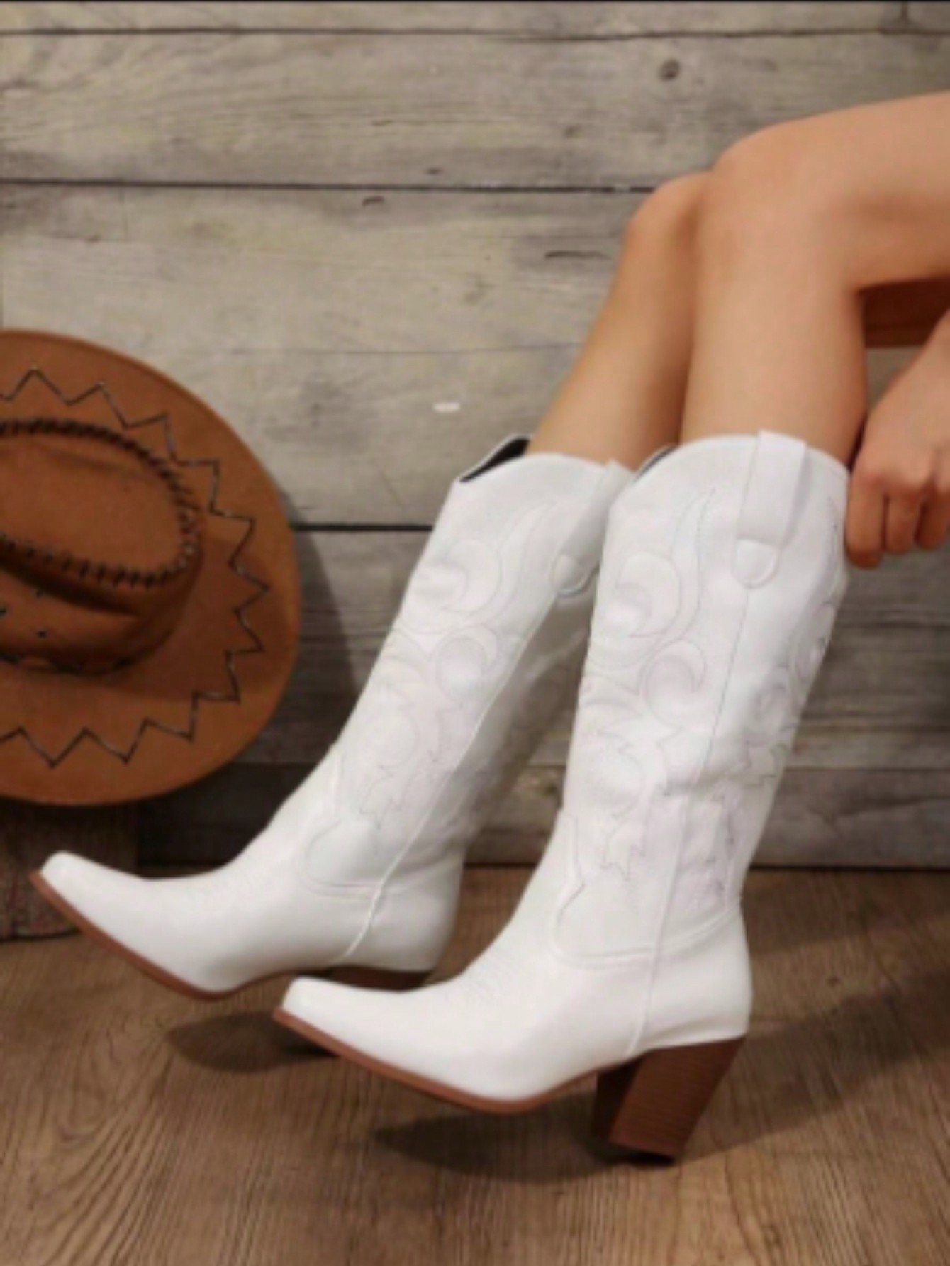 Fairycore Women 2024 New Spring Autumn Fashionable White Western-Style Mid-Calf Boots Cowboy Boots With Embroidered Details For Outdoor Activities