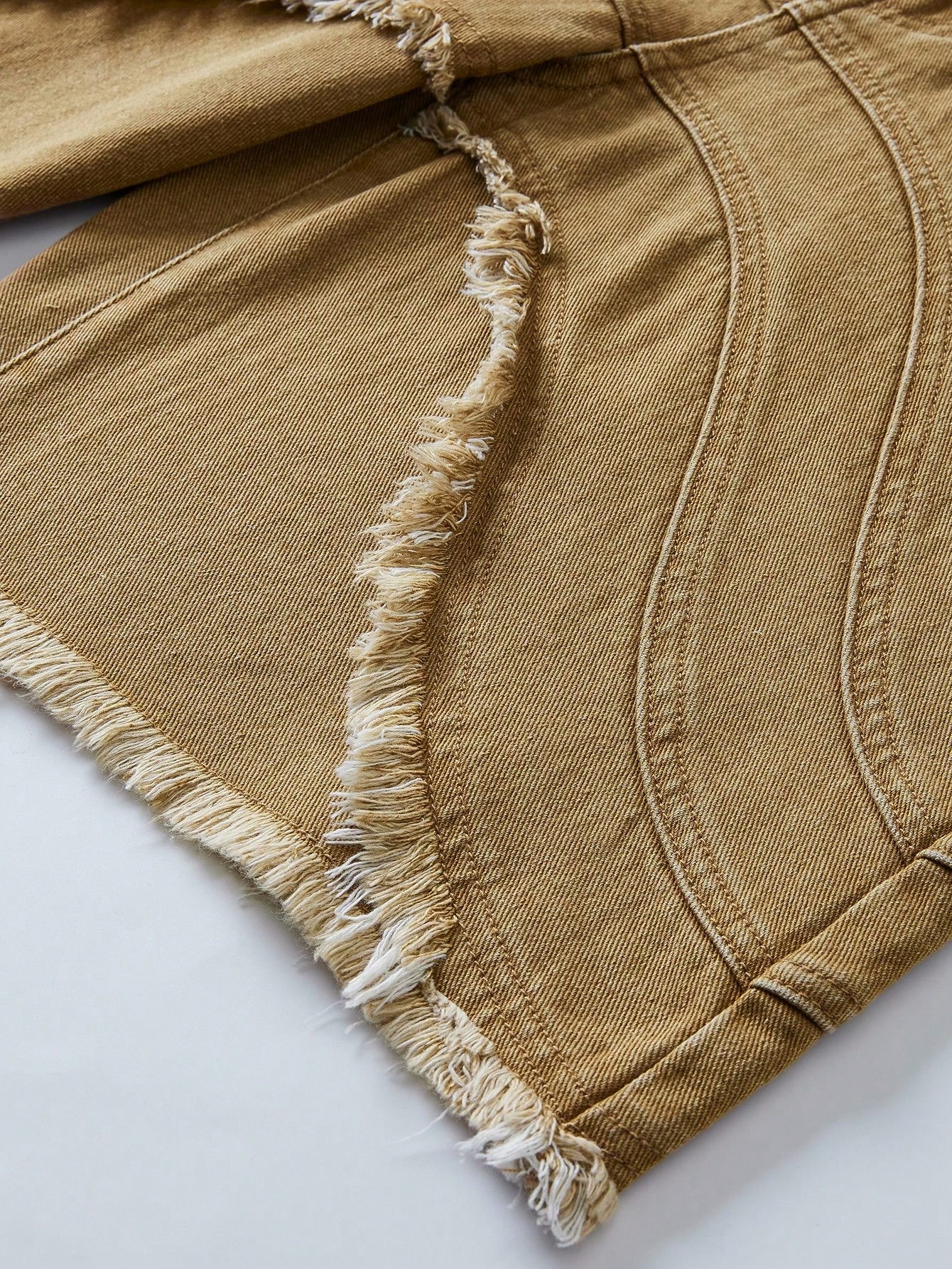 Street Life Men's Front Button Pockets Raw Edge Simple Casual Denim Shorts