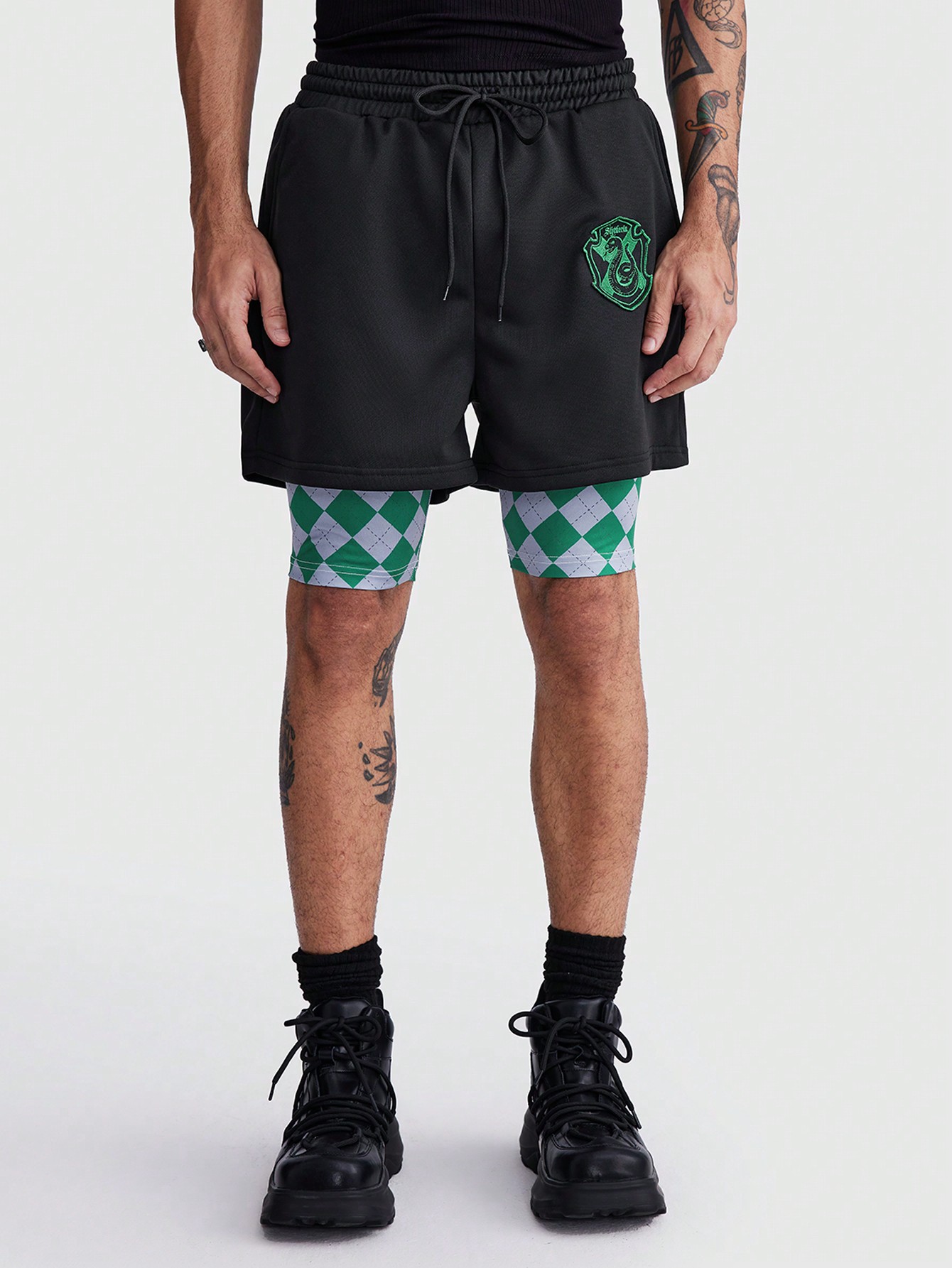 Harry Potter | ROMWE Men's Drawstring Waistband 2 In 1 Shorts With Snake Badge And Argyle Pattern, School