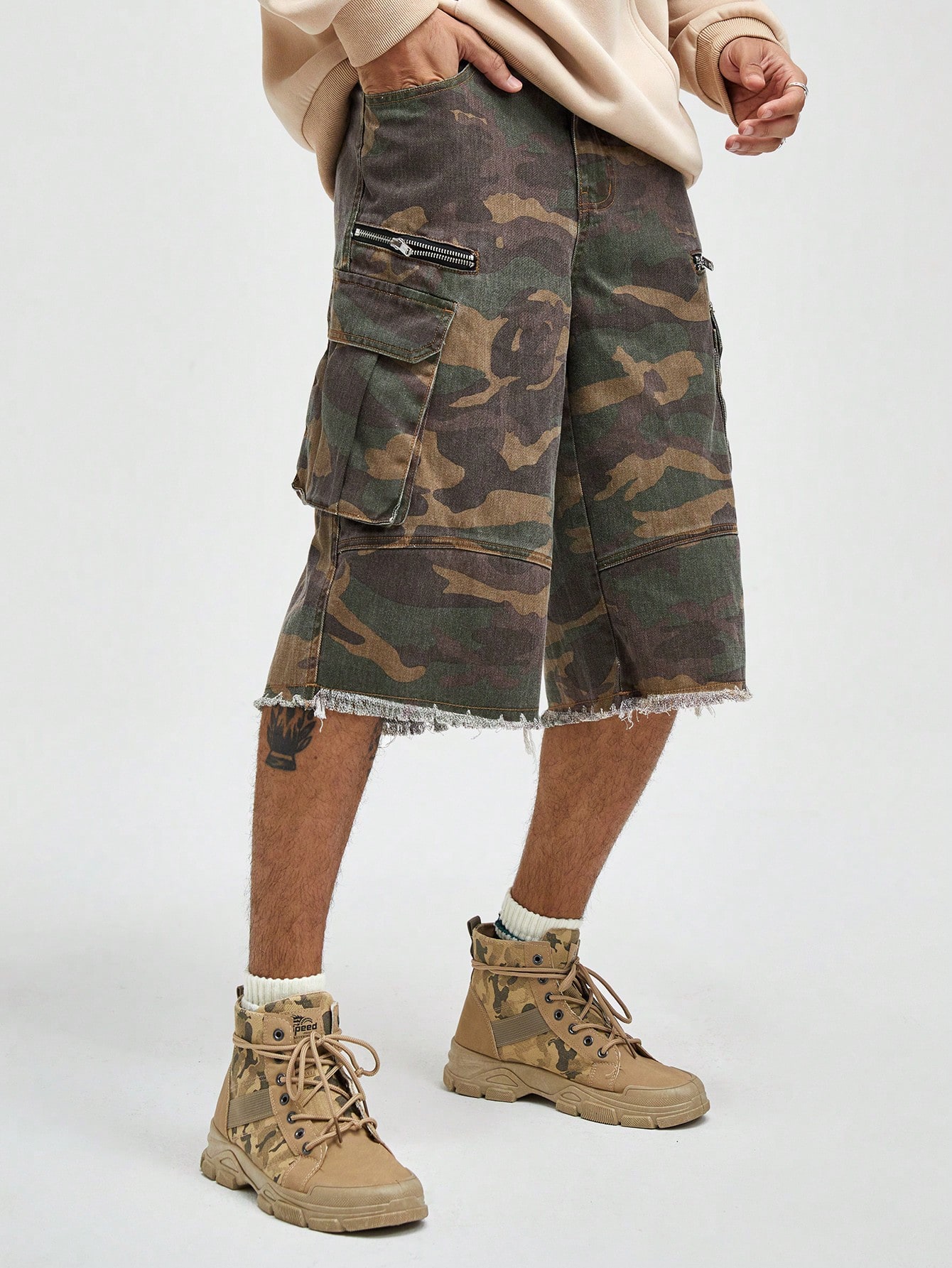 Street Life Men Distressed Camo 7/8 Length Denim Jeans