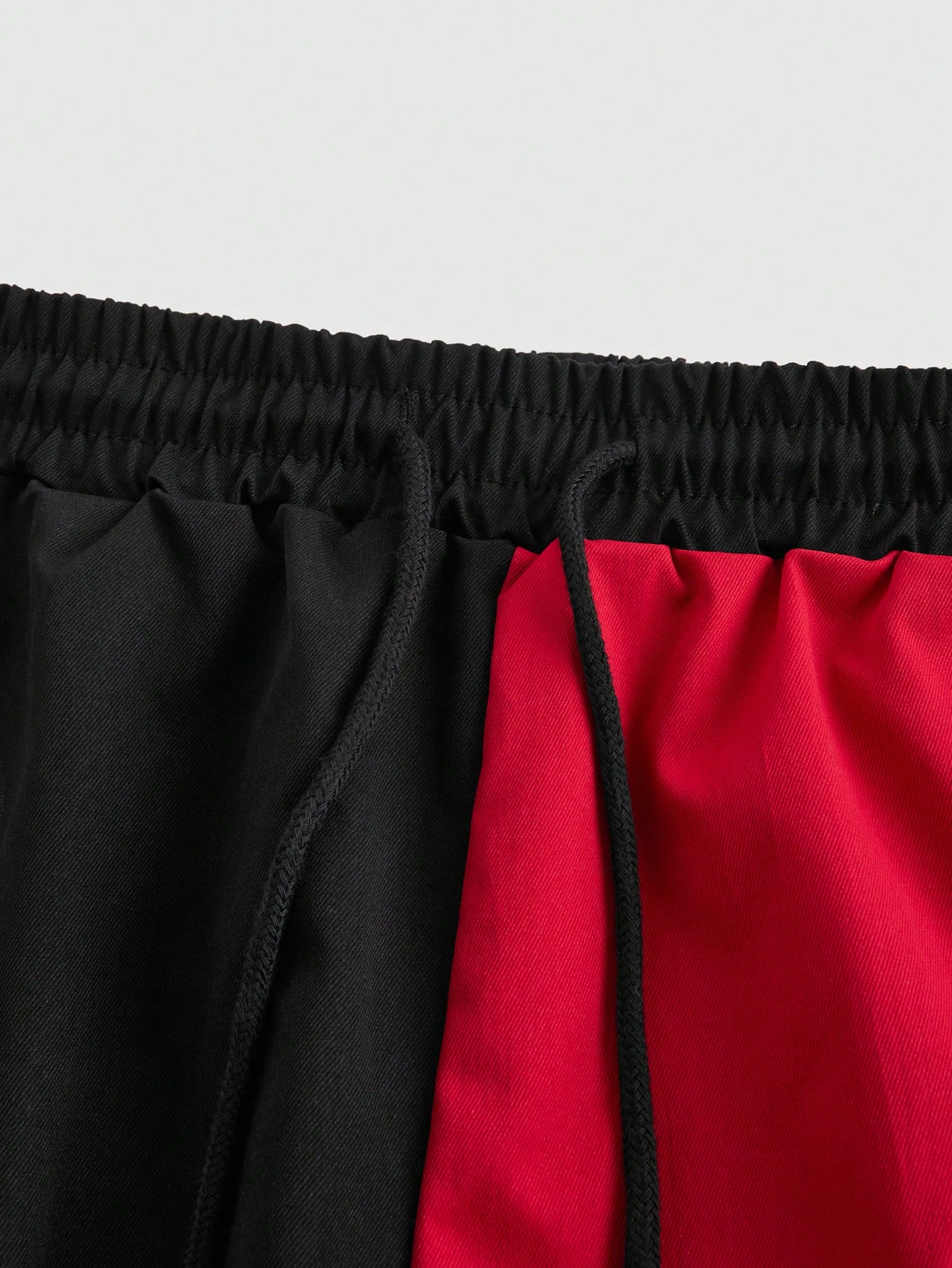Harley Quinn | ROMWE Men's Casual Letter Print Two-Tone Drawstring Waist Slant Pocket Baggy Cargo Black And Red Pants
