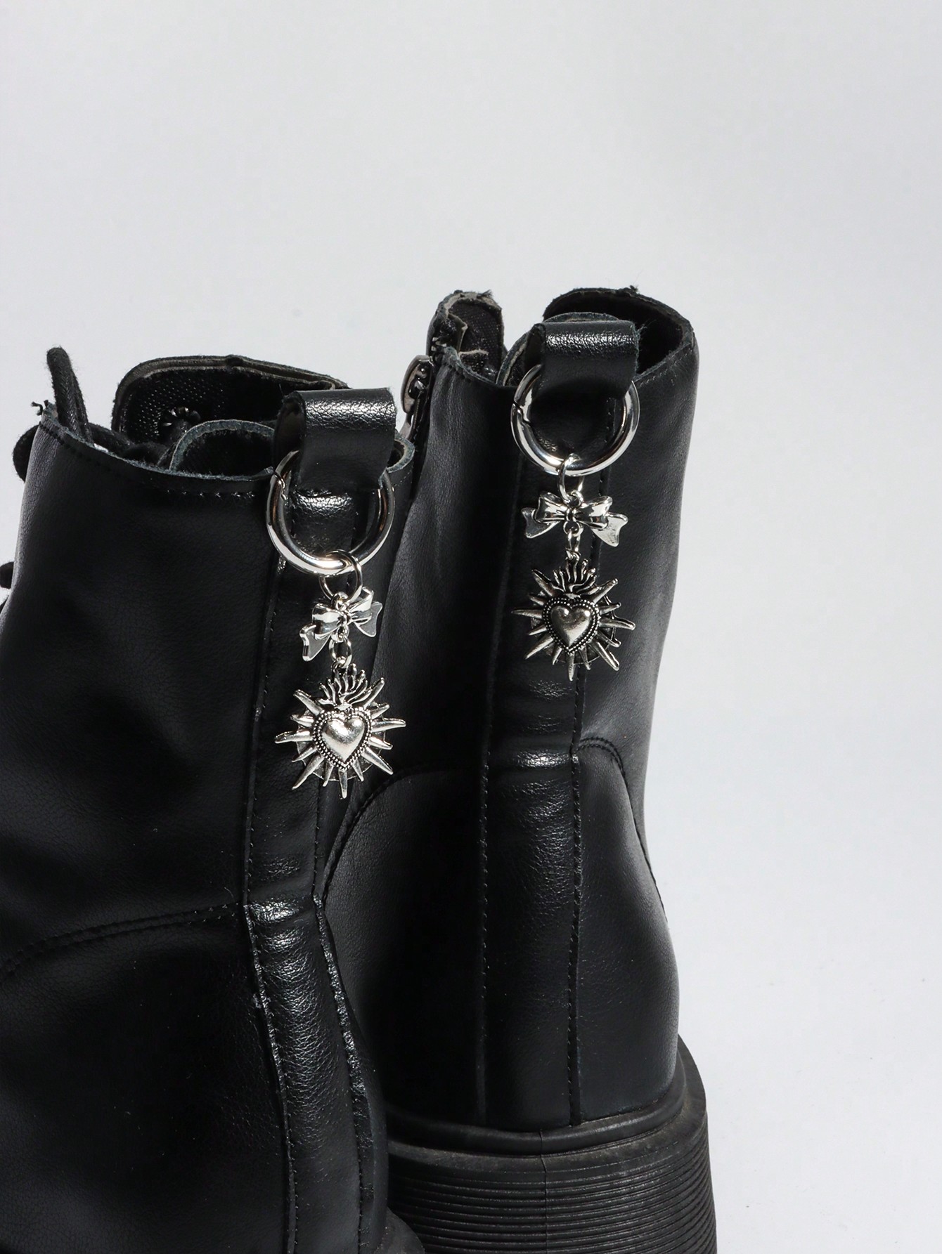 Goth 2pcs Gothic Punk Style Silver Bowknot, Thorn & Heart Detachable Shoe Clips, Suitable For Daily, Halloween & Festival Wear Fall