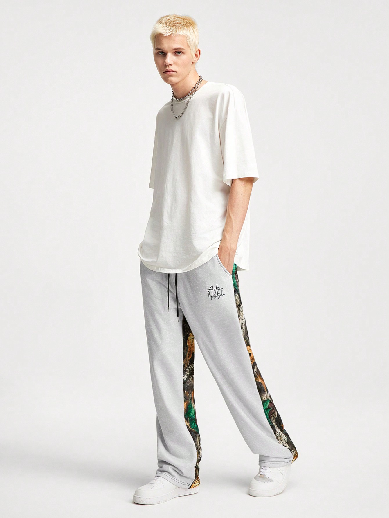 Street Life Men's Front Tie All Over Camo Print Casual Sweatpants