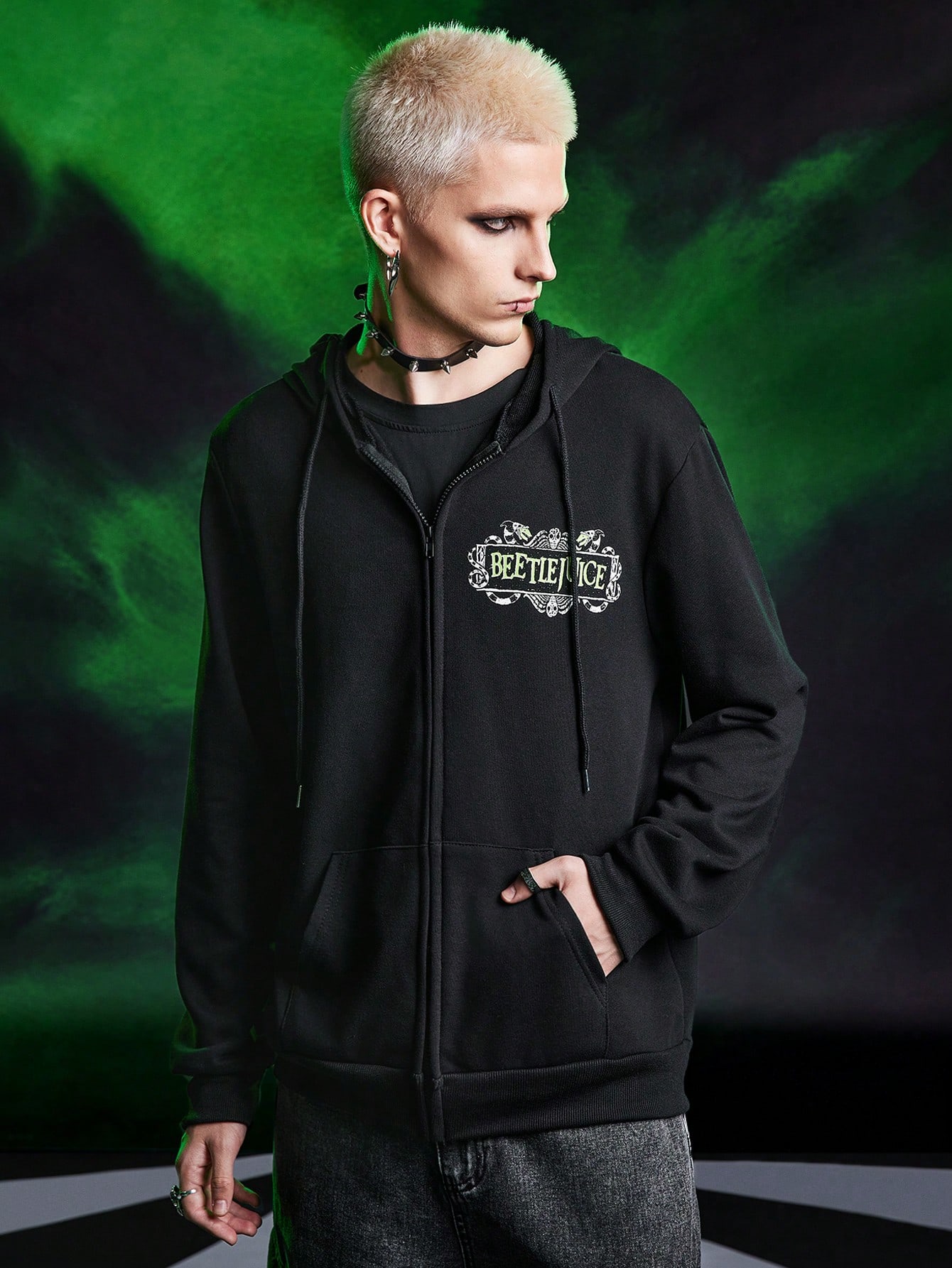 Beetlejuice | ROMWE Men's Street Dark Style Letter & Insect Print Dropped Shoulder Loose Zip-Up Hoodie With Drawstring, Spring/Autumn