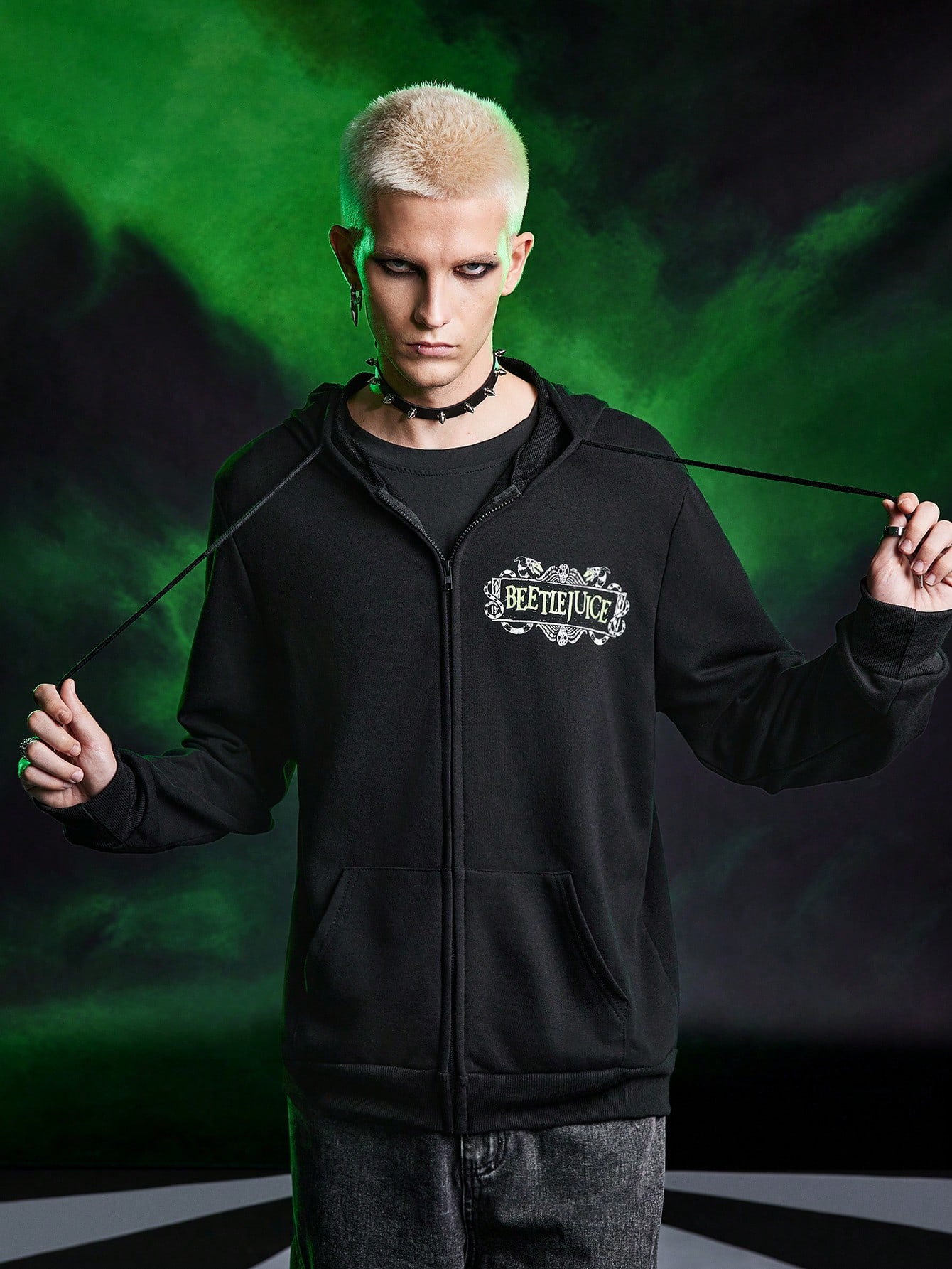 Beetlejuice | ROMWE Men's Street Dark Style Letter & Insect Print Dropped Shoulder Loose Zip-Up Hoodie With Drawstring, Spring/Autumn