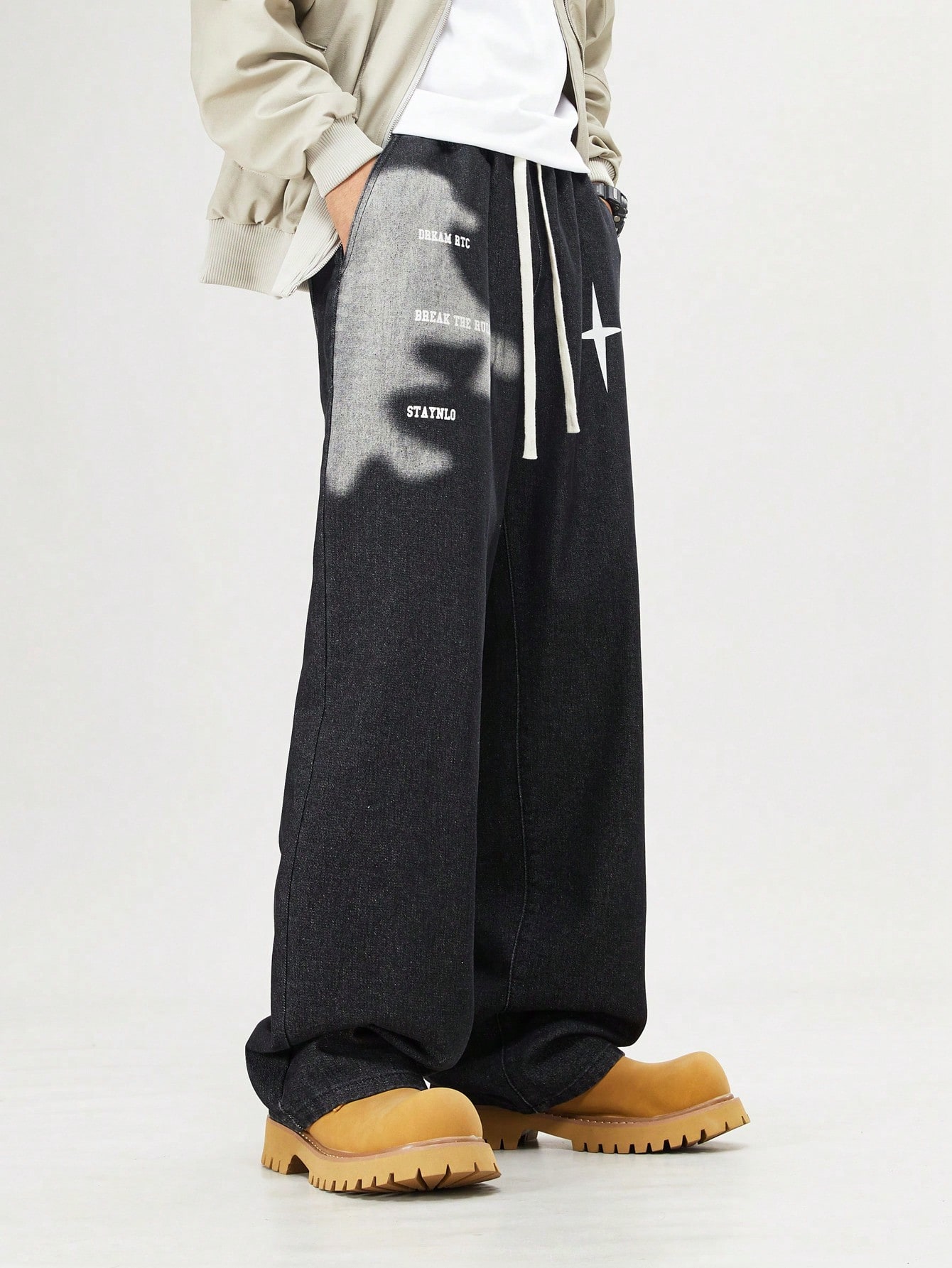 Street Life Men's Casual Street Fashion Letter & Star Print Drawstring Waist Loose Straight Leg Jeans