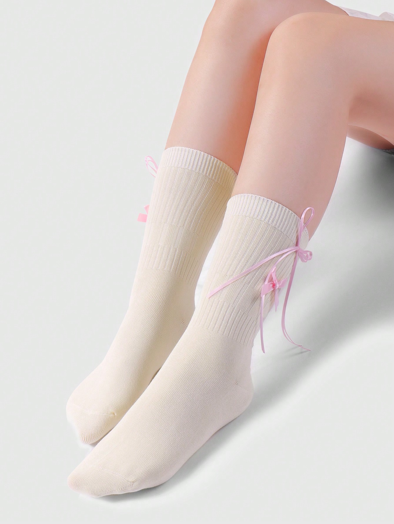 Kawaii 1 Pair Korean Style Cute Sophisticated High-Quality Soft & Warm Beige Vertical Stripe Pink Ribbon Bow Decor JK Socks, Thigh High Socks, Suitable For Women And Girls Daily Outfit. Comes In A Gift Box Packaging.