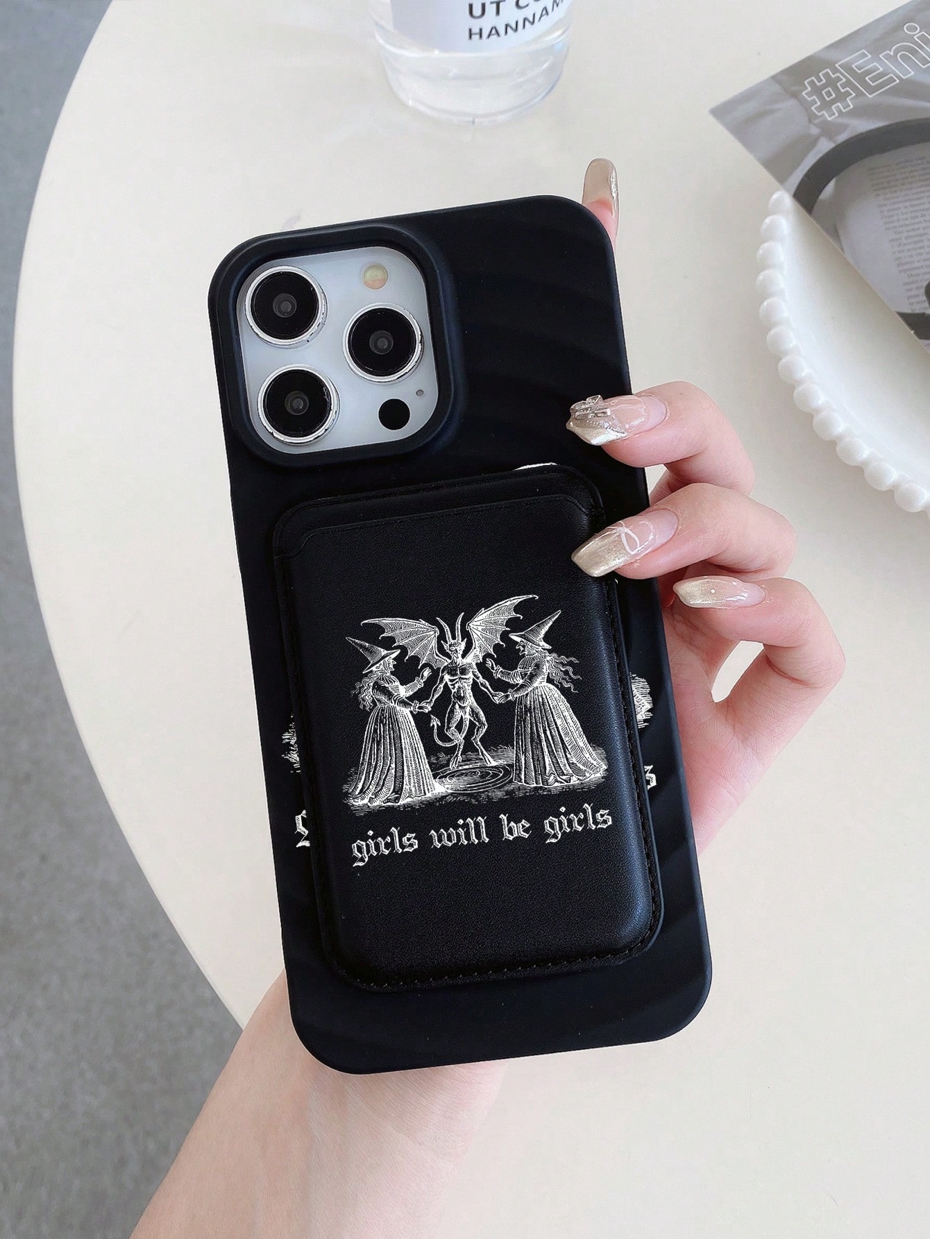 Goth 2pcs/Set Portrait & Letter Printed Magnetic Magsafe Phone Case, Wireless Charging Protective Case With Card Holder, Compatible With Iphone