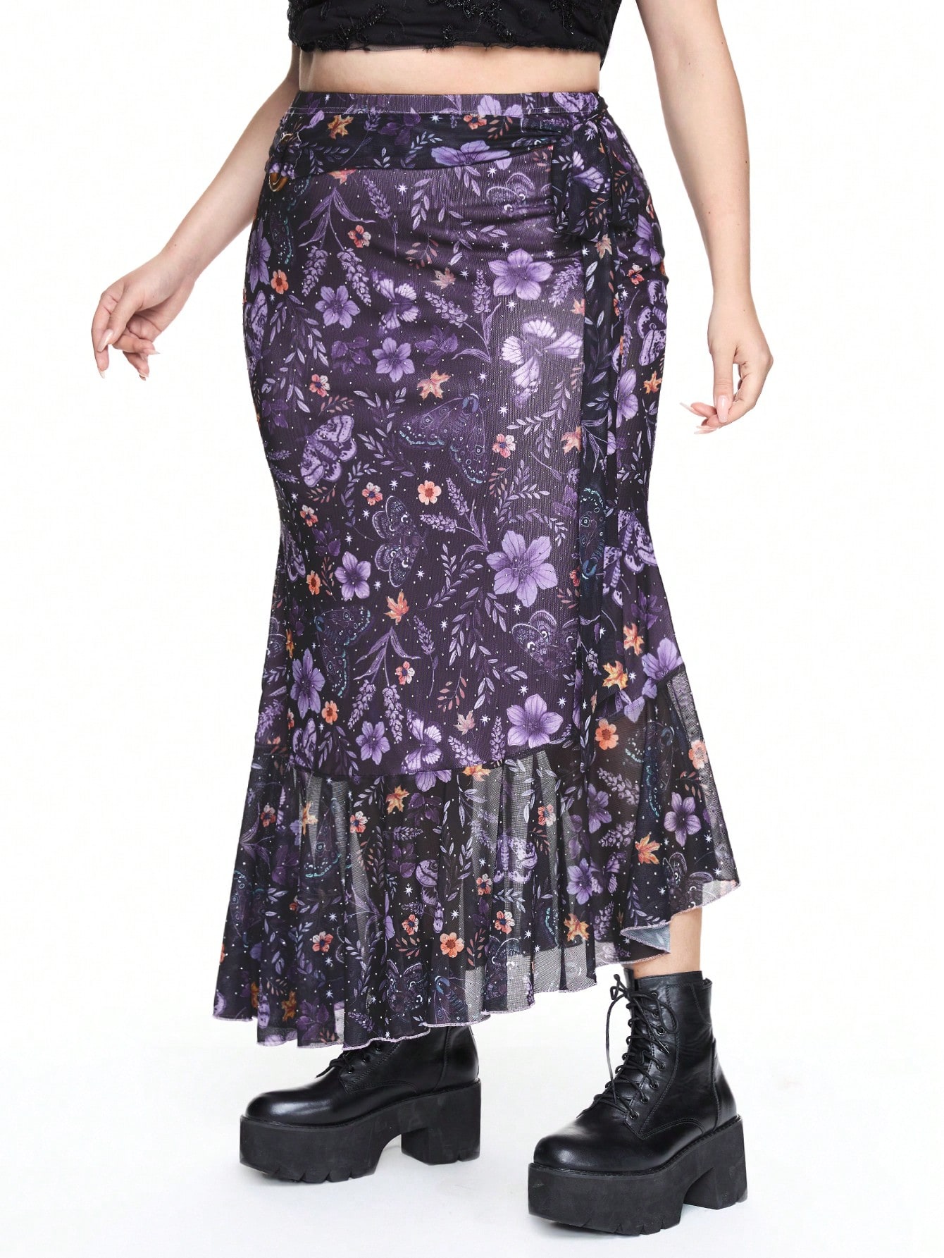 Fairycore Plus Size Fashion Flower & Moth Print Ruffled Hem Skirt