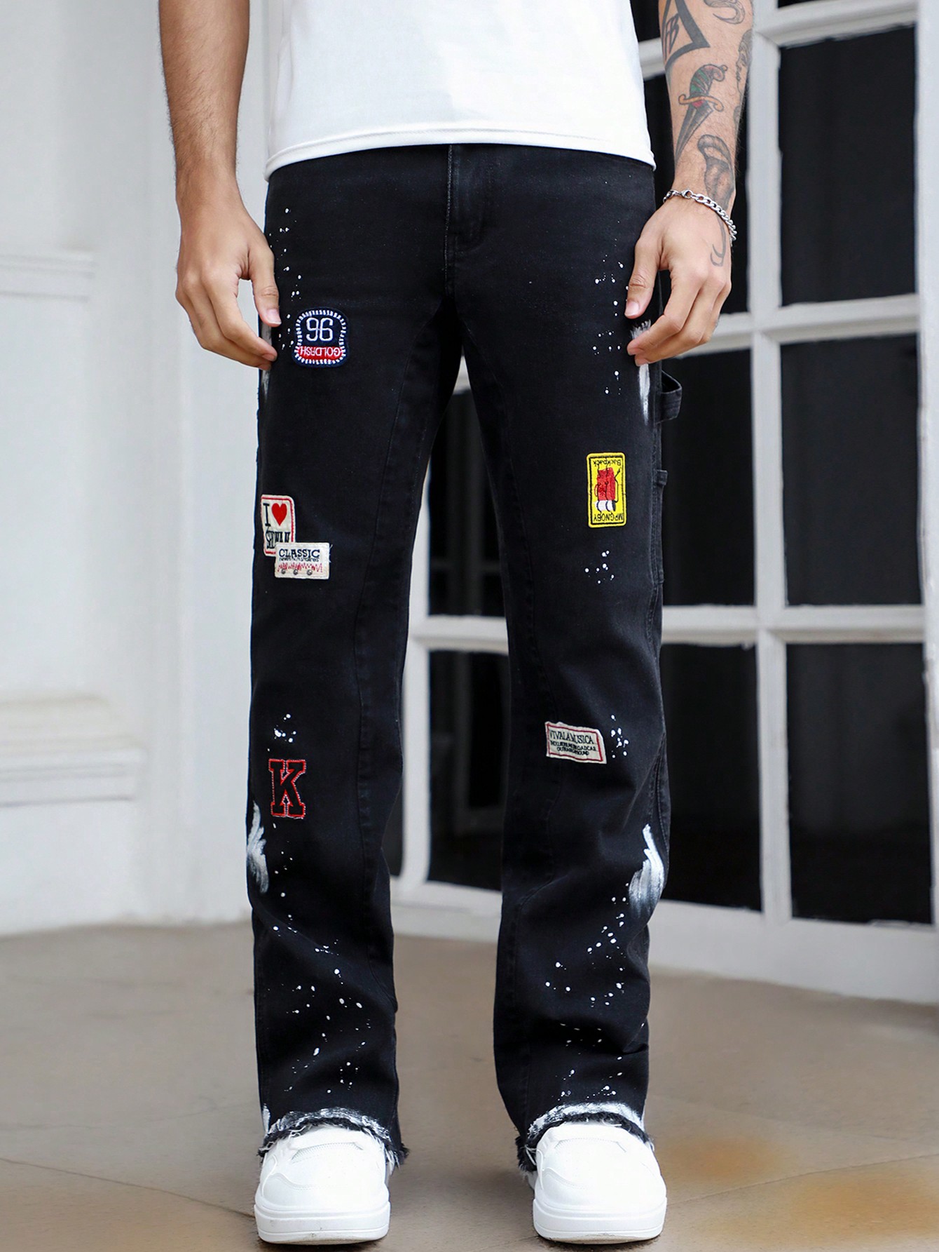 Street Life Men's Embroidered Distressed Black Denim Jeans