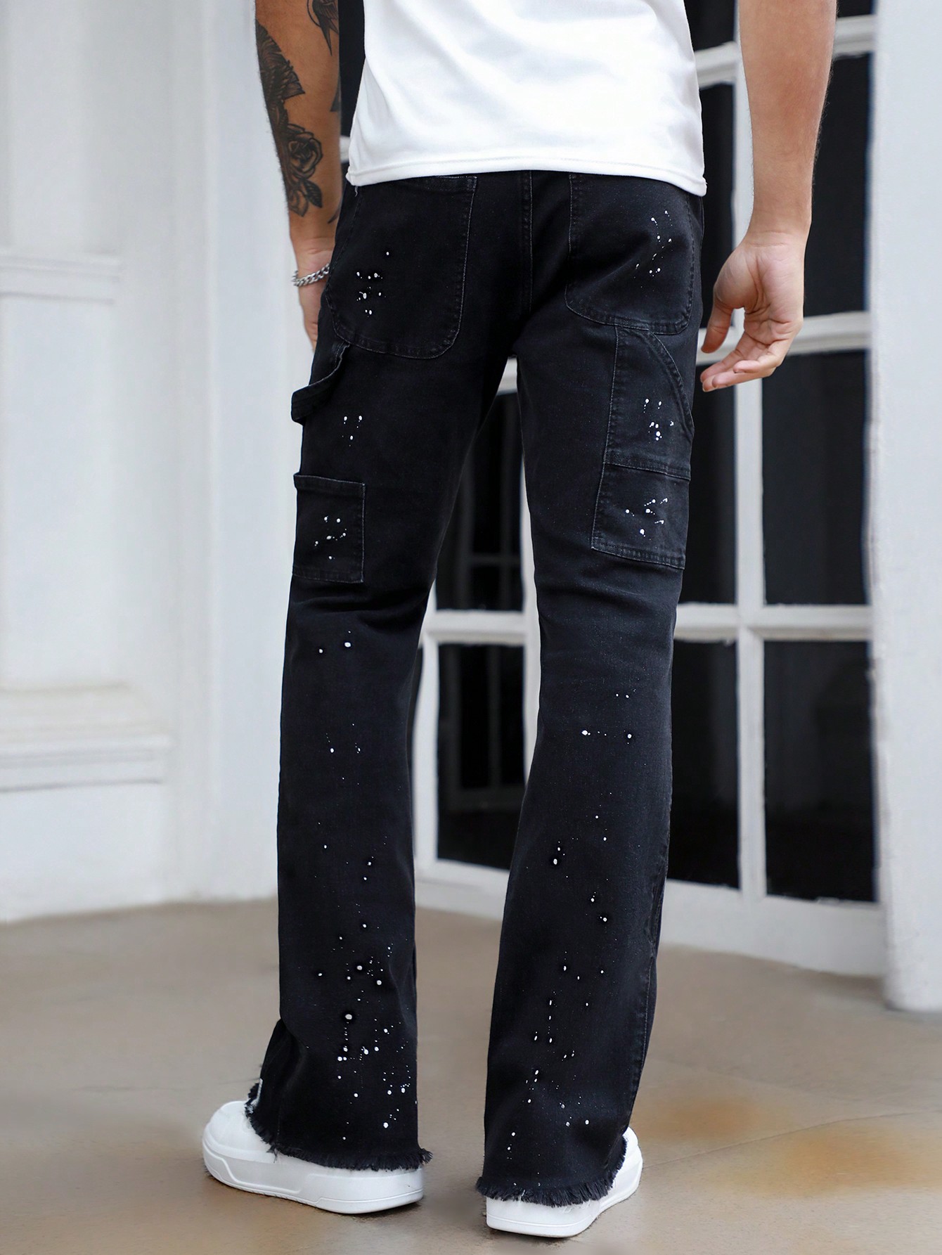 Street Life Men's Embroidered Distressed Black Denim Jeans