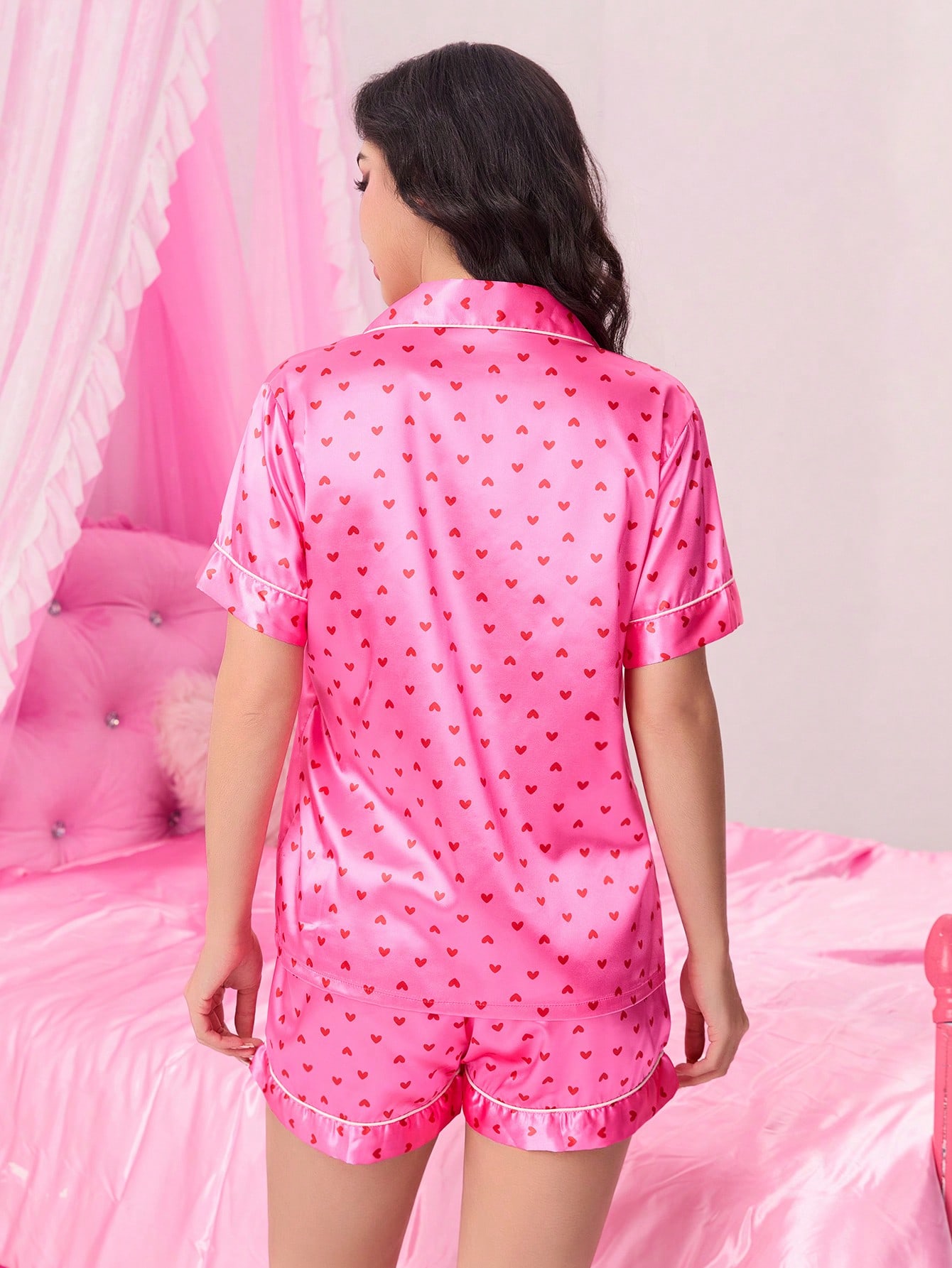 Romantic Valentine's Day Satin Heart Collar Short Sleeve Shorts Pajama Set