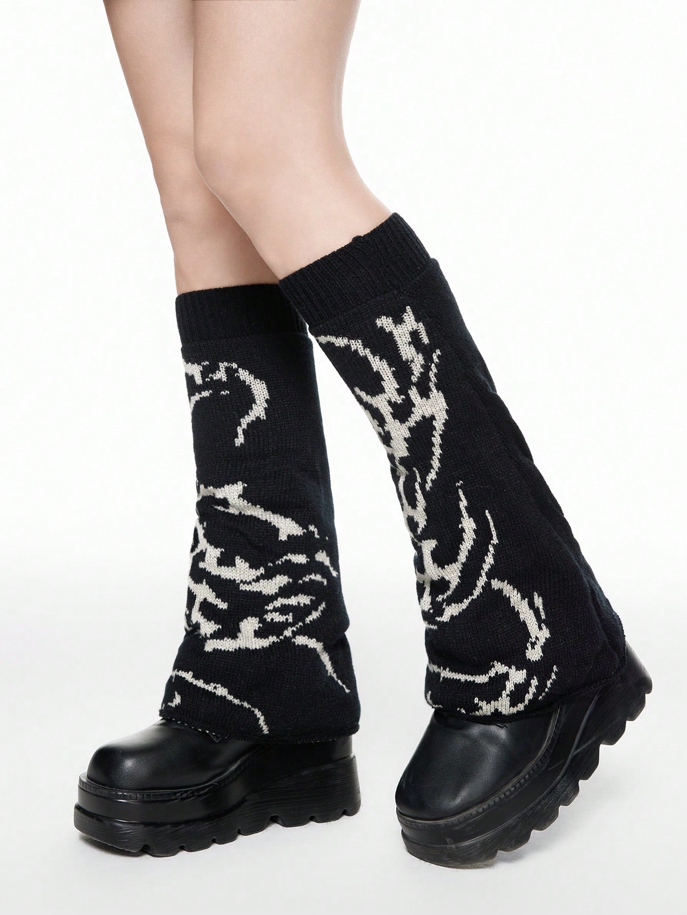Goth 1 Pair Women's Grey Asymmetrical Pattern Black Leg Warmer, All Season