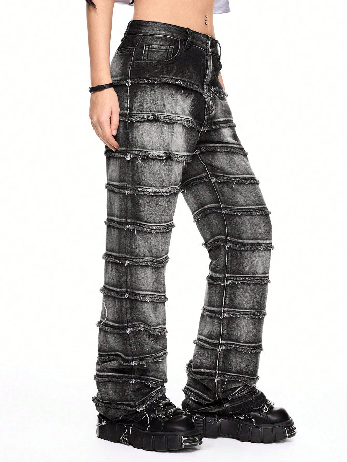 ROMWE Avant Women's Vintage Punk Straight Leg Boy Friend Jeans With Frayed Hem