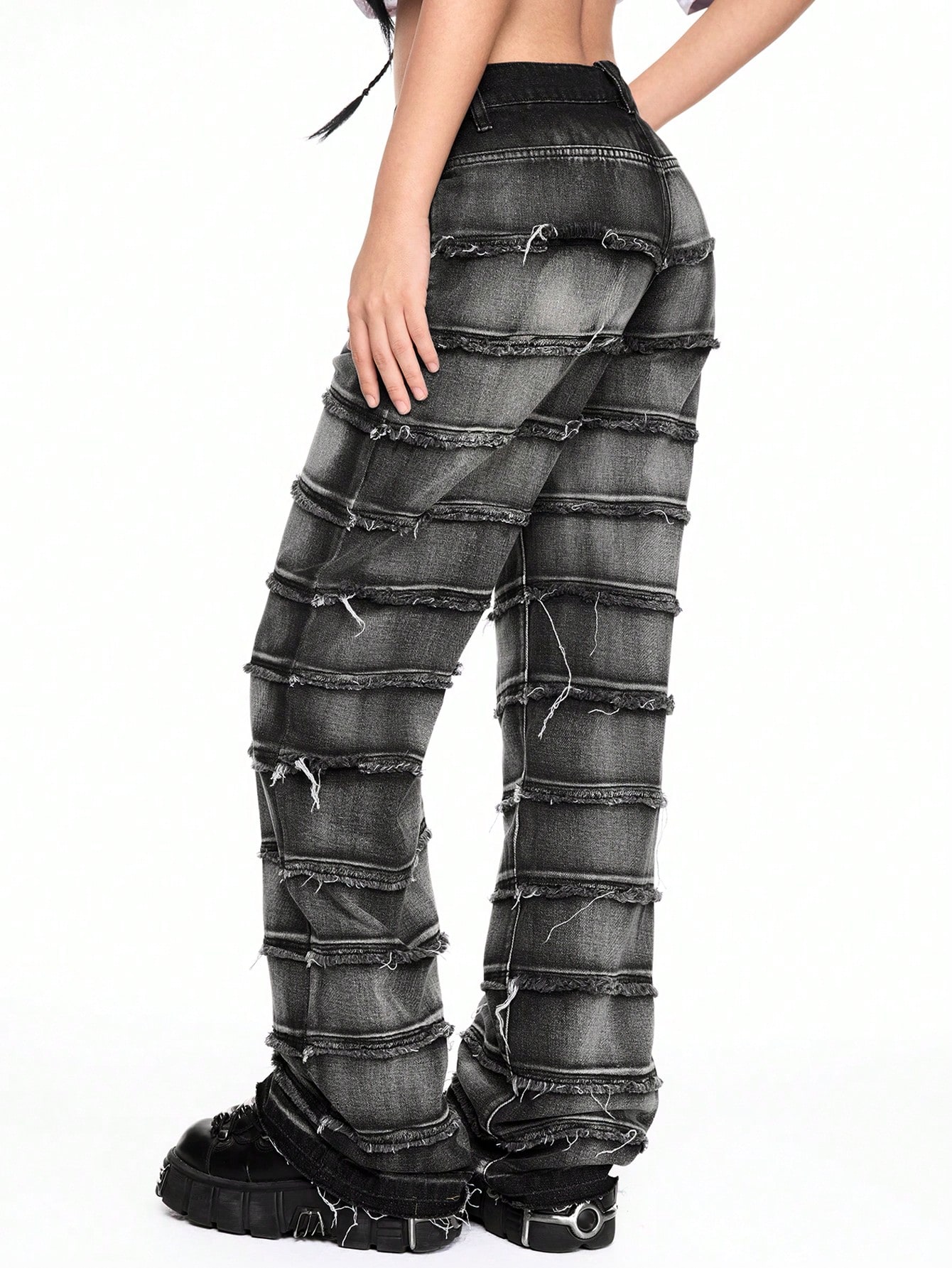 ROMWE Avant Women's Vintage Punk Straight Leg Boy Friend Jeans With Frayed Hem