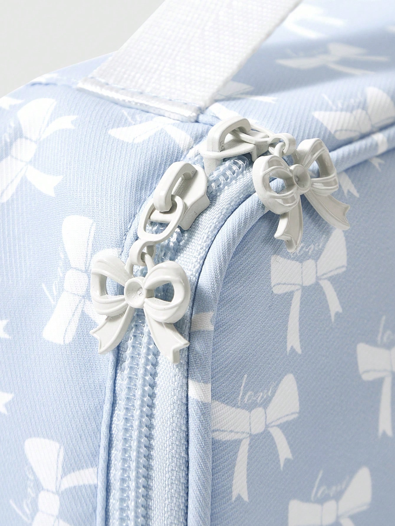 Kawaii Fashionable Versatile Bow Tie Knot Large Capacity Portable Cosmetic Bag 946665