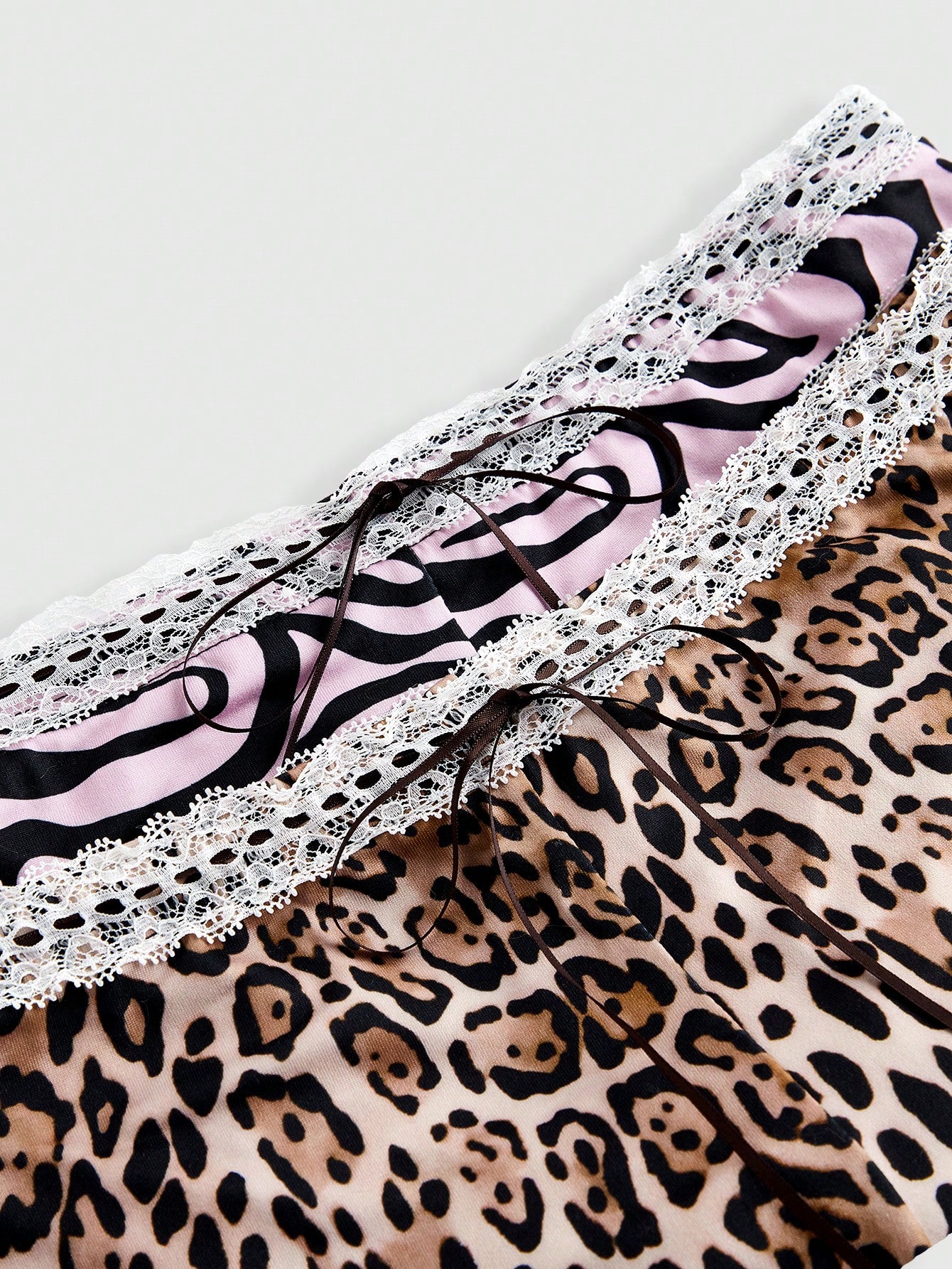 J-Fashion Y2K Style Women's Low Rise Leopard & Zebra Print Shorts